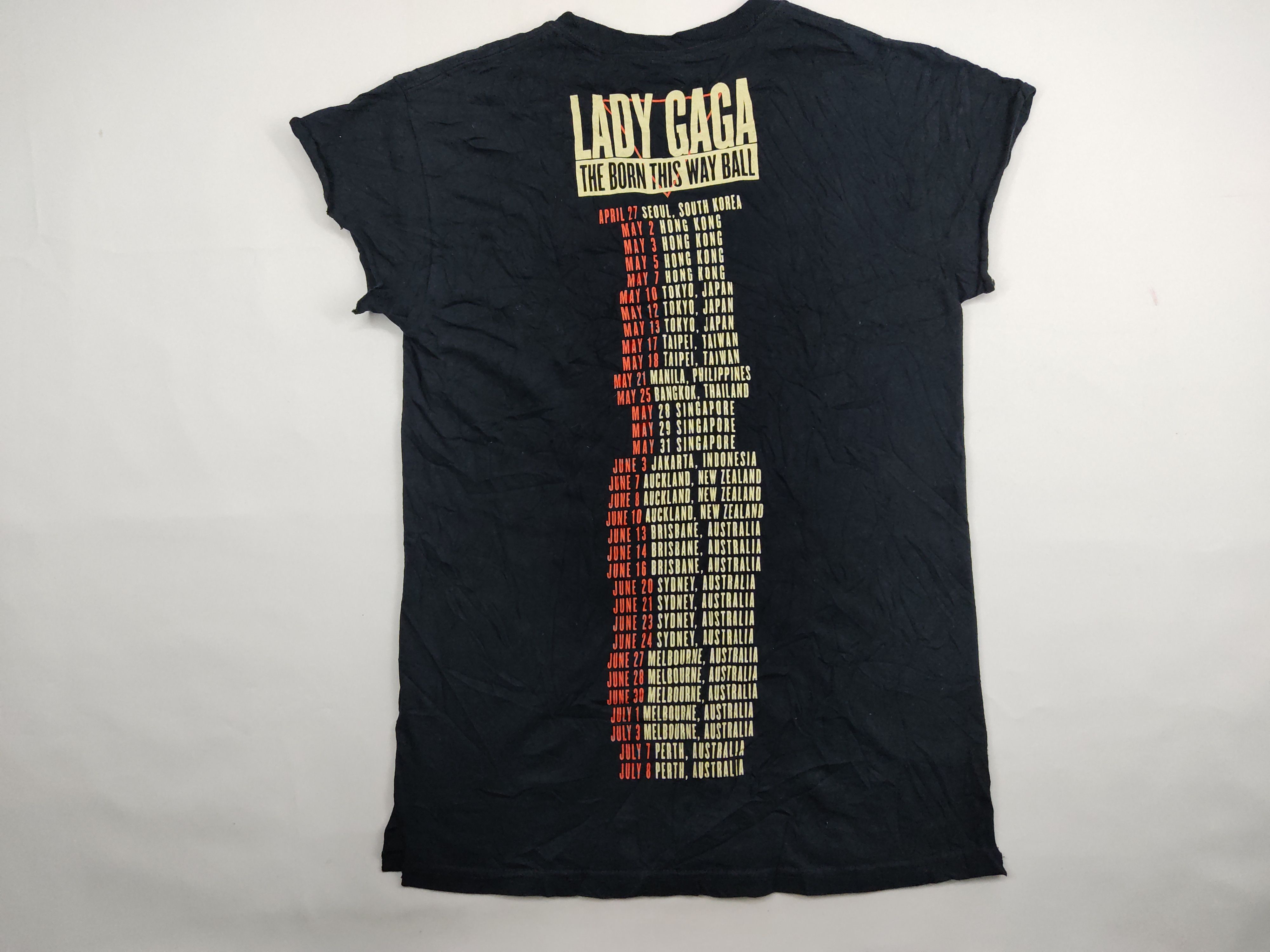 Band Tees Lady Gaga The Born This Way Ball World Tour Crop Made Tee Size S / US 4 / IT 40 - 3 Thumbnail