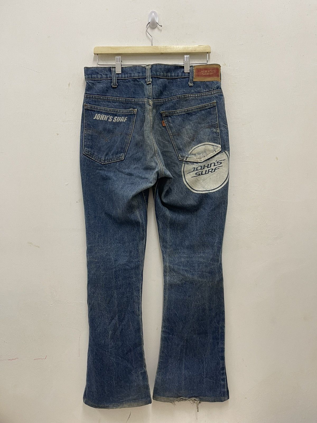 Levi's Vintage Clothing Rare Vintage LEVIS x JOHN’S SURF Orange Tag Denim Jeans Size US 32 / EU 48 - 1 Thumbnail