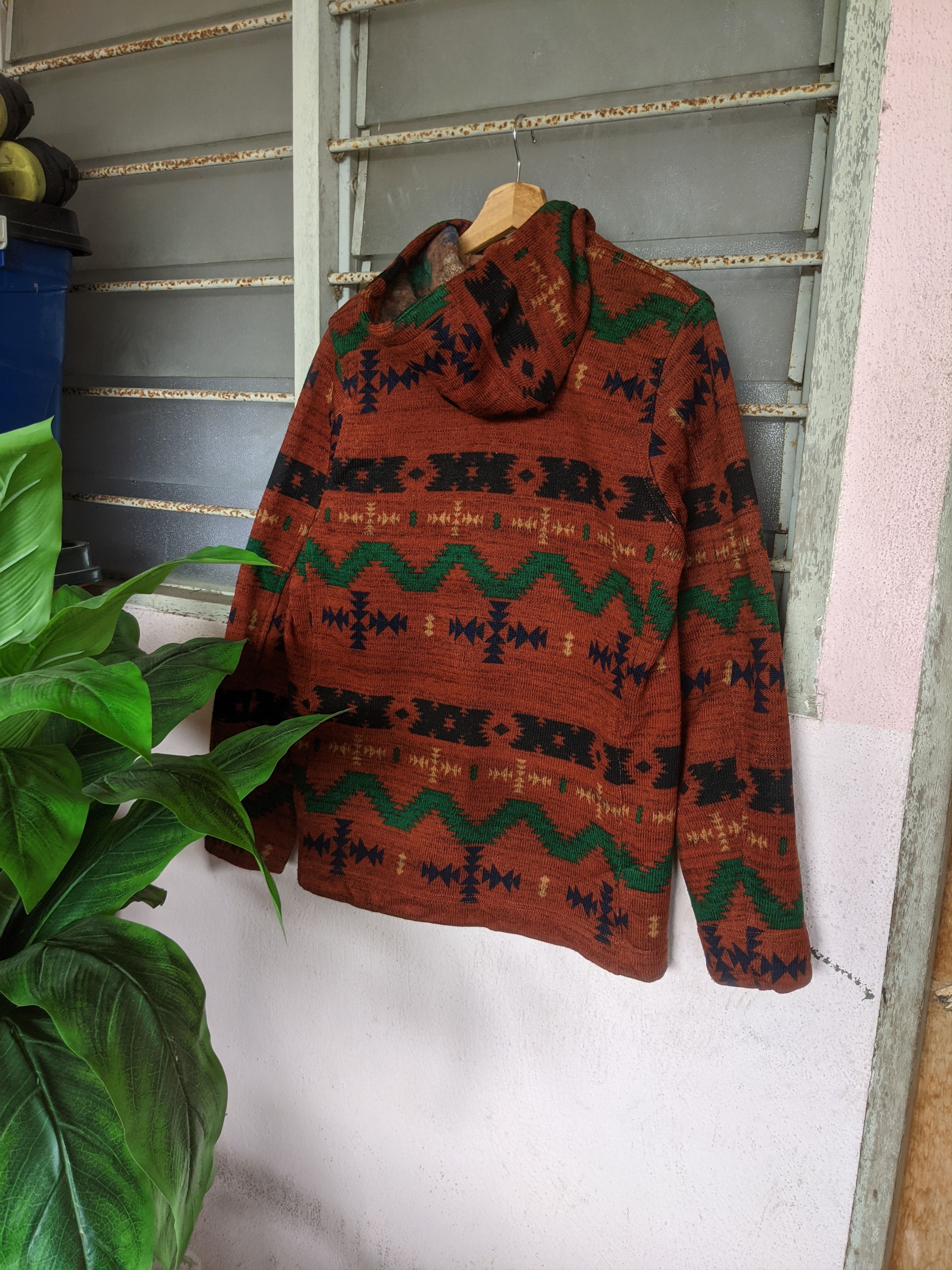 Japanese Brand Japanese Unbrand Navajo Hooded Jacket Size L / US 10 / IT 46 - 2 Thumbnail