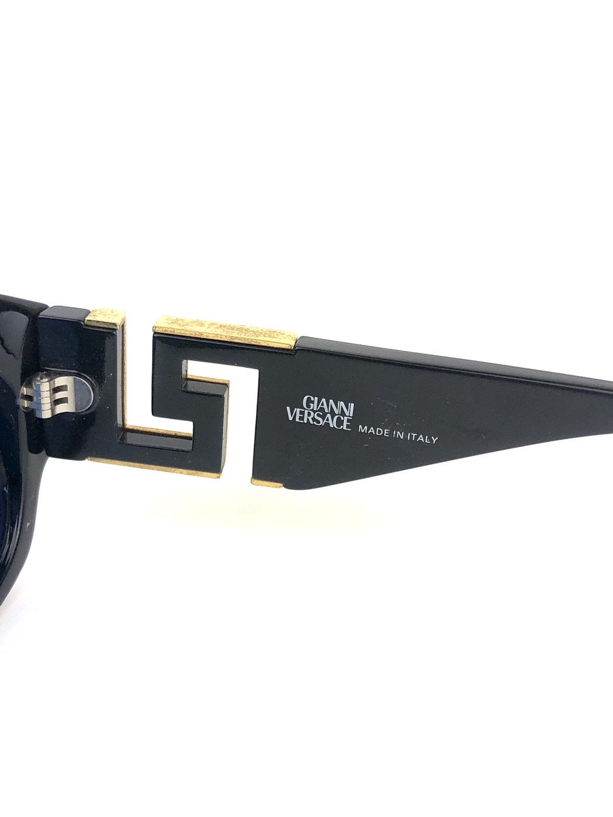 Versace Versace T75 Gold Oversized Logo Sunglasses Size ONE SIZE - 10 Thumbnail