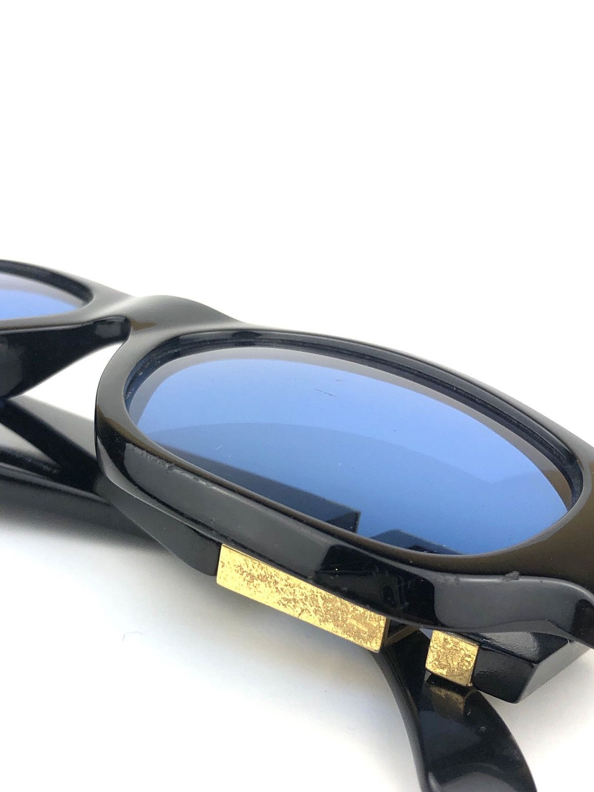 Versace Versace T75 Gold Oversized Logo Sunglasses Size ONE SIZE - 12 Thumbnail