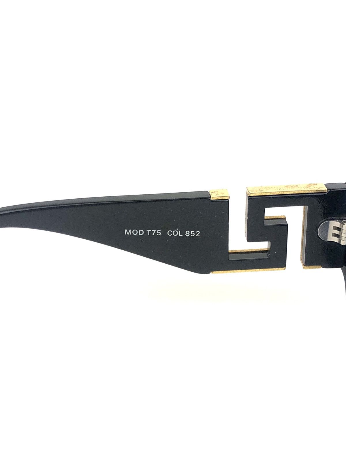 Versace Versace T75 Gold Oversized Logo Sunglasses Size ONE SIZE - 9 Thumbnail