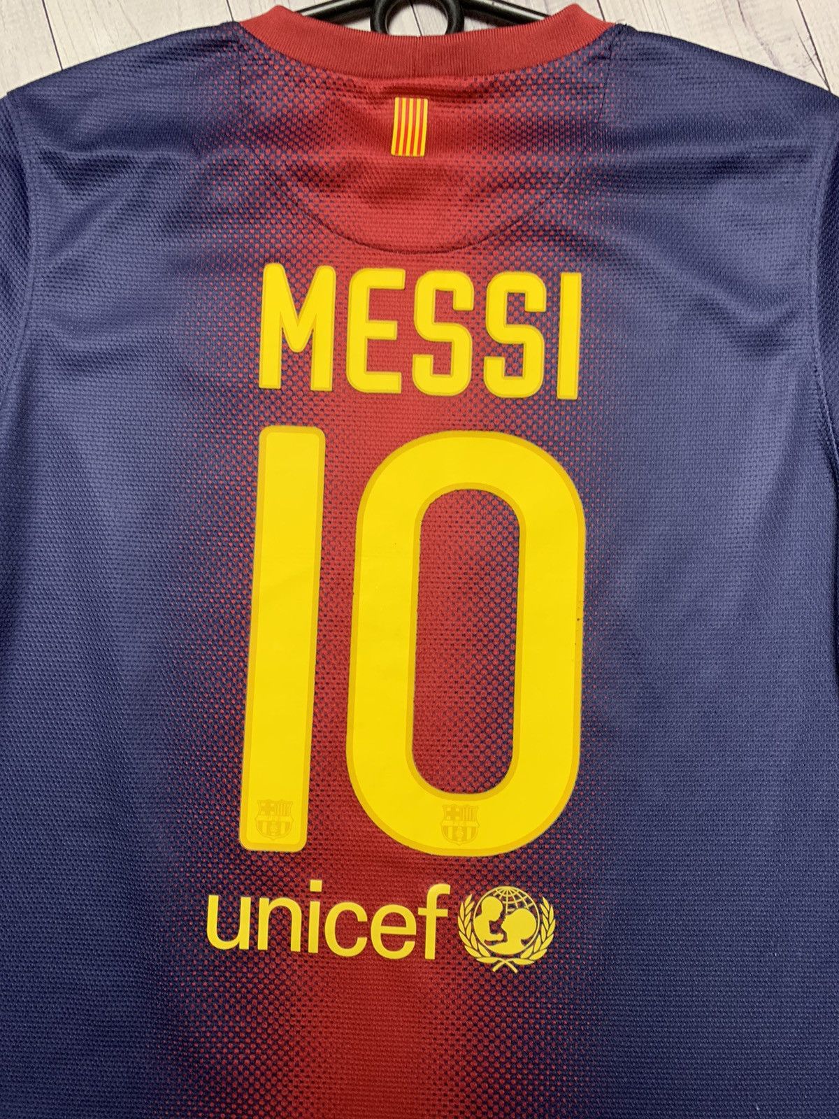 Vintage Vintage Nike Barcelona 10 Messi soccer jersey size Xs Size US XS / EU 42 / 0 - 8 Thumbnail