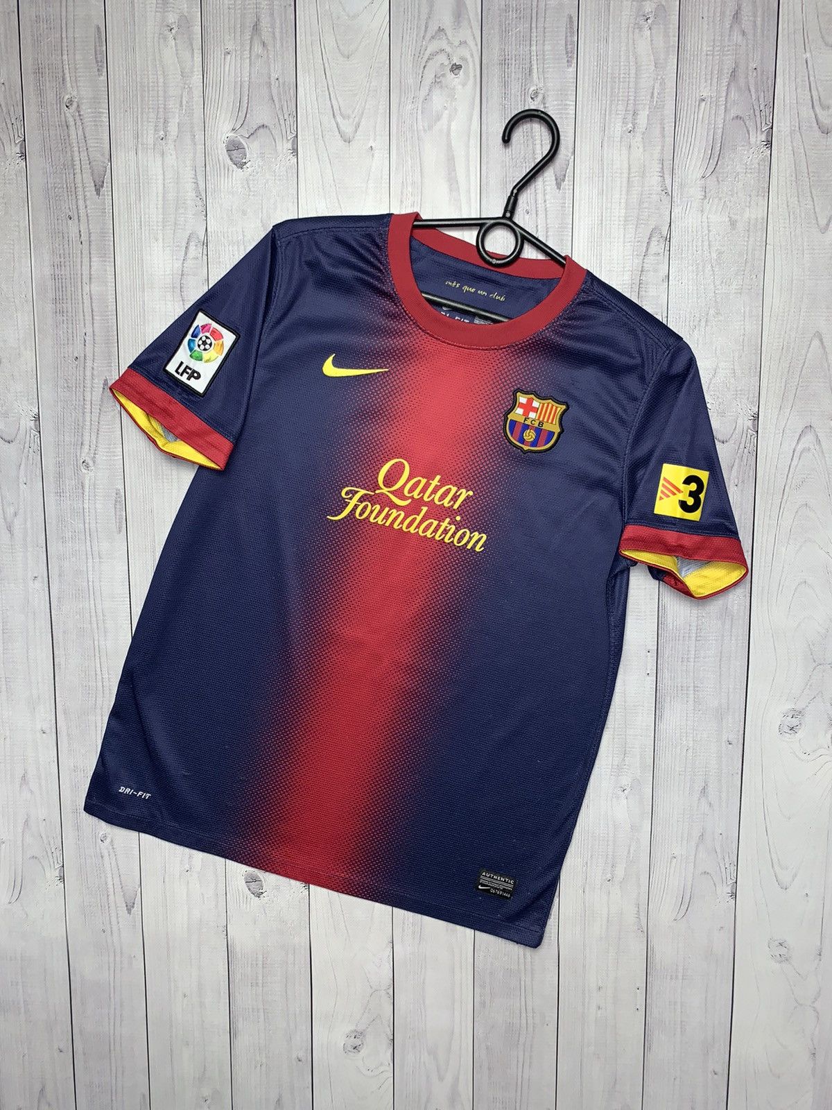 Vintage Vintage Nike Barcelona 10 Messi soccer jersey size Xs Size US XS / EU 42 / 0 - 2 Thumbnail