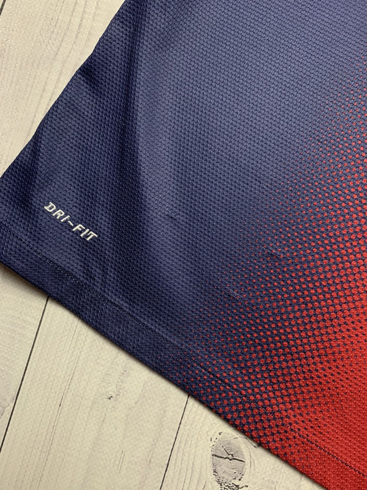 Vintage Vintage Nike Barcelona 10 Messi soccer jersey size Xs Size US XS / EU 42 / 0 - 5 Thumbnail