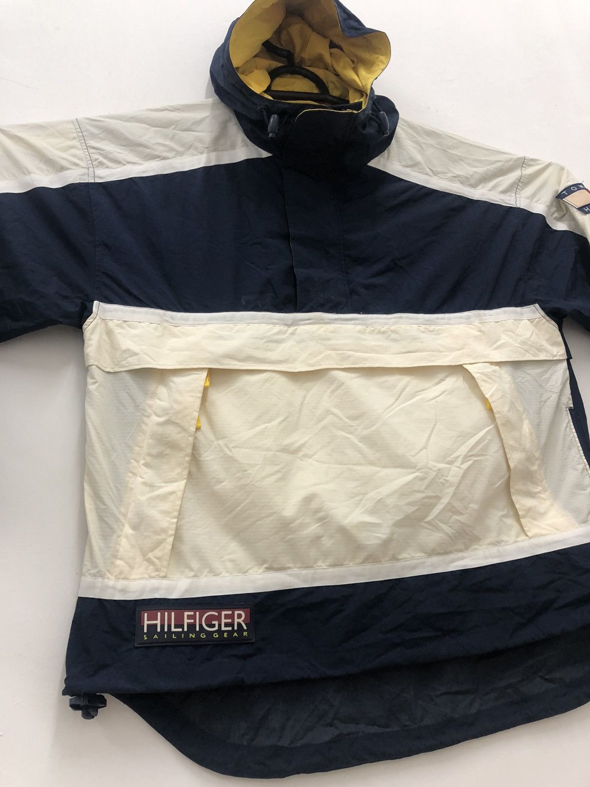 Tommy Hilfiger Rare Vintage TOMMY HILFIGER Sailing Gear Waist Bag Jacket Size US L / EU 52-54 / 3 - 5 Thumbnail