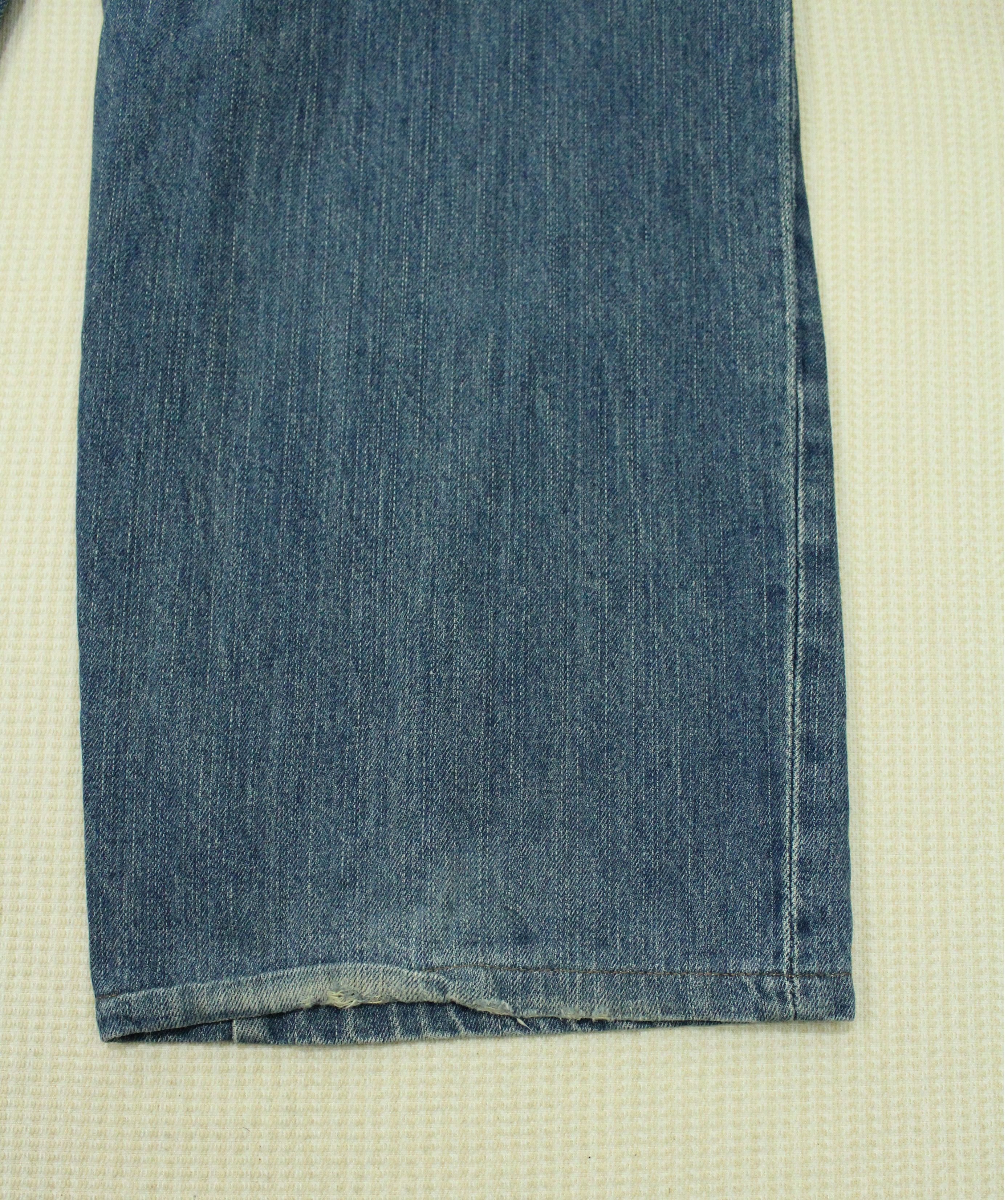 Japanese Brand KOI FISH Denim HANDCRAFTED DENIM Embroidered Multi Pocket Size US 38 / EU 54 - 9 Thumbnail