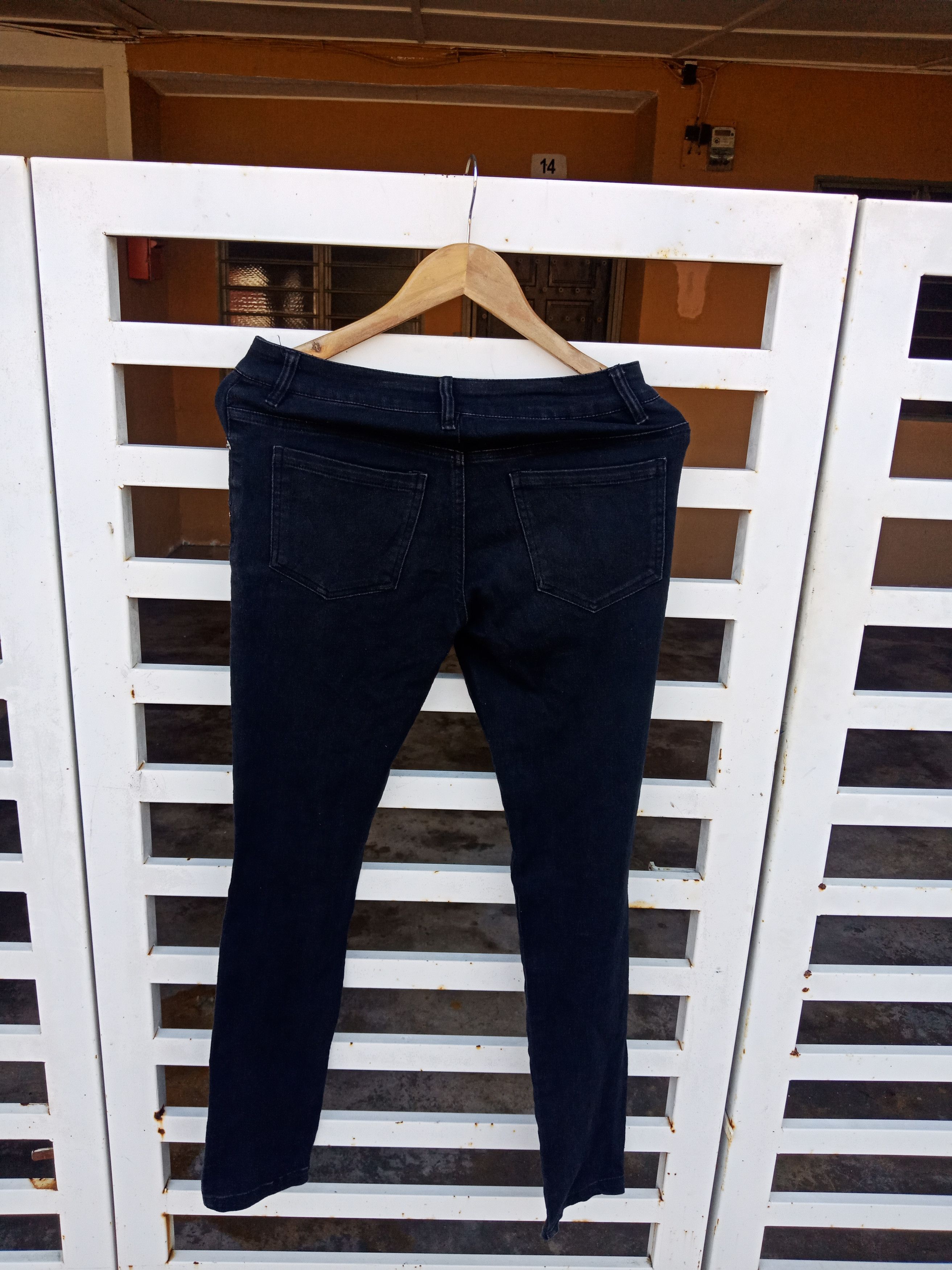 semanticdesign Dig Deep Black Label Distressed Zippers Bondage Pants Size US 30 / EU 46 - 2 Thumbnail