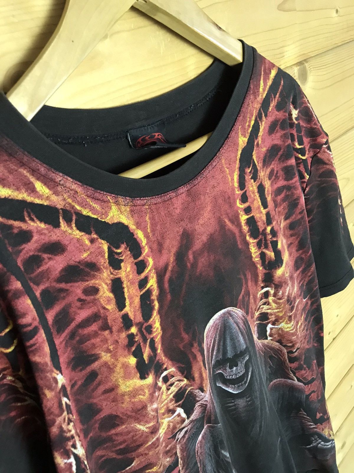 Vintage Vintage Spiral skull over print t-shirt Size US L / EU 52-54 / 3 - 4 Thumbnail