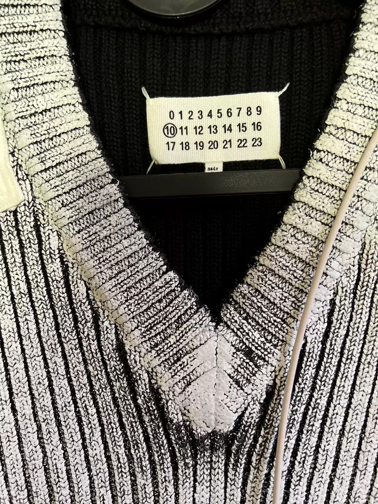 Maison Margiela maison margiela Margiela 18fw brush wax sweater M code Size US M / EU 48-50 / 2 - 4 Thumbnail
