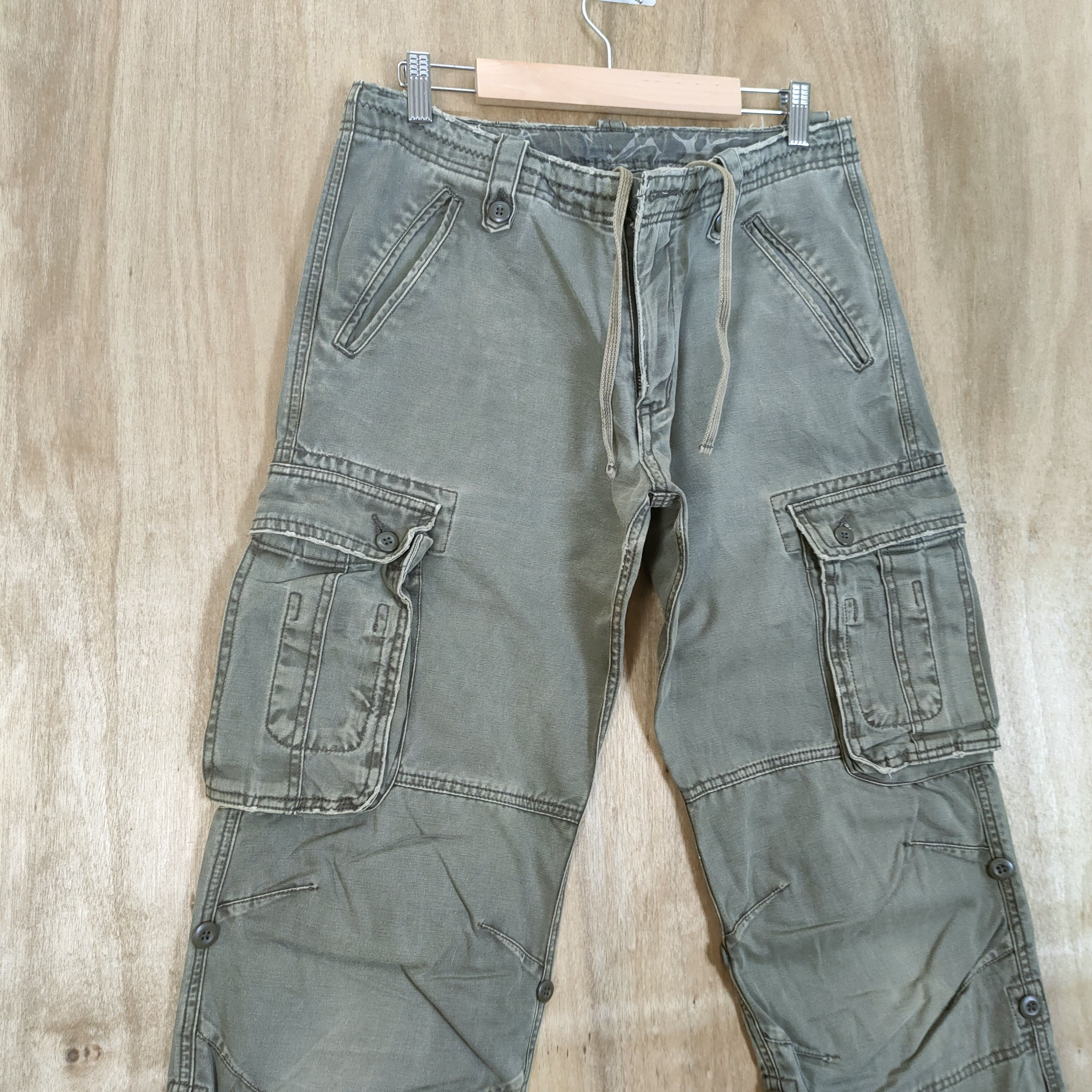 Japanese Brand VINTAGE JAPANESE FADED BONDAGE CARGO PANTS Size US 30 / EU 46 - 4 Thumbnail