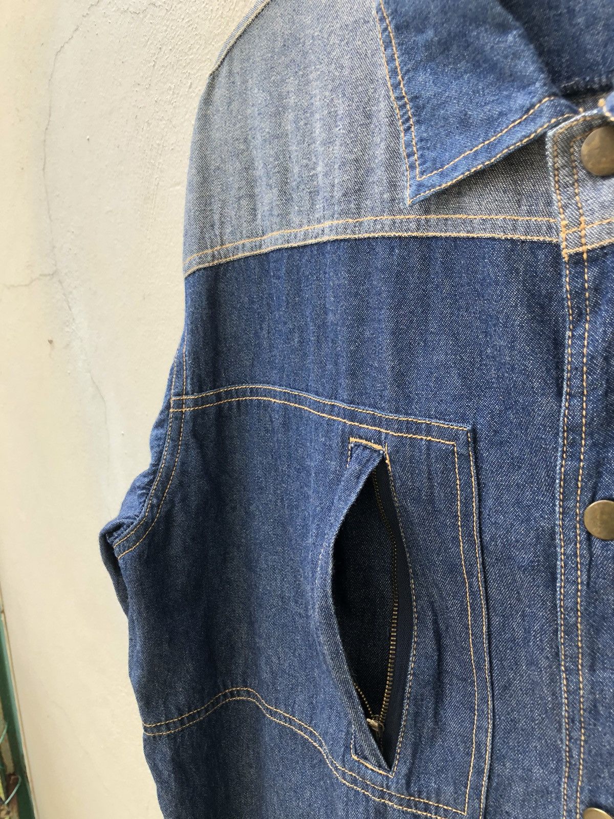 Kansai Yamamoto Vintage Kansai Man Embroidery Denim Shirt Size US L / EU 52-54 / 3 - 11 Thumbnail