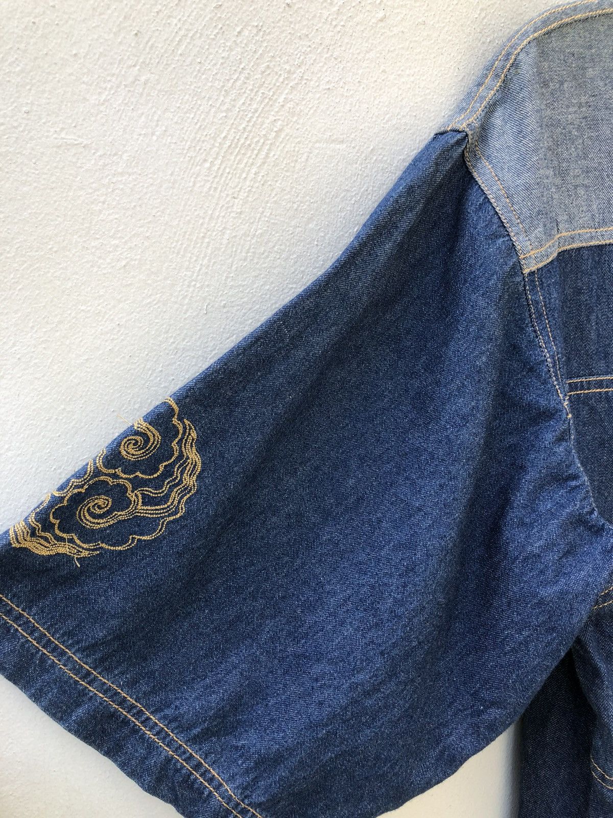 Kansai Yamamoto Vintage Kansai Man Embroidery Denim Shirt Size US L / EU 52-54 / 3 - 15 Thumbnail
