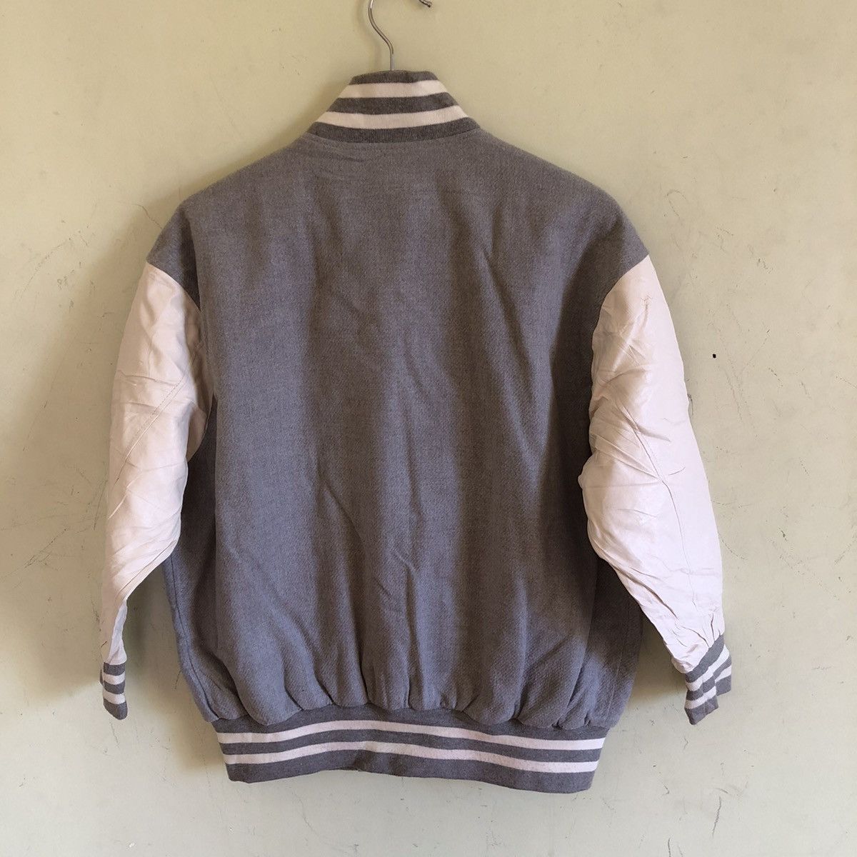 Japanese Brand 🔥GU VARSITYBOMBER JACKET Size US S / EU 44-46 / 1 - 4 Thumbnail