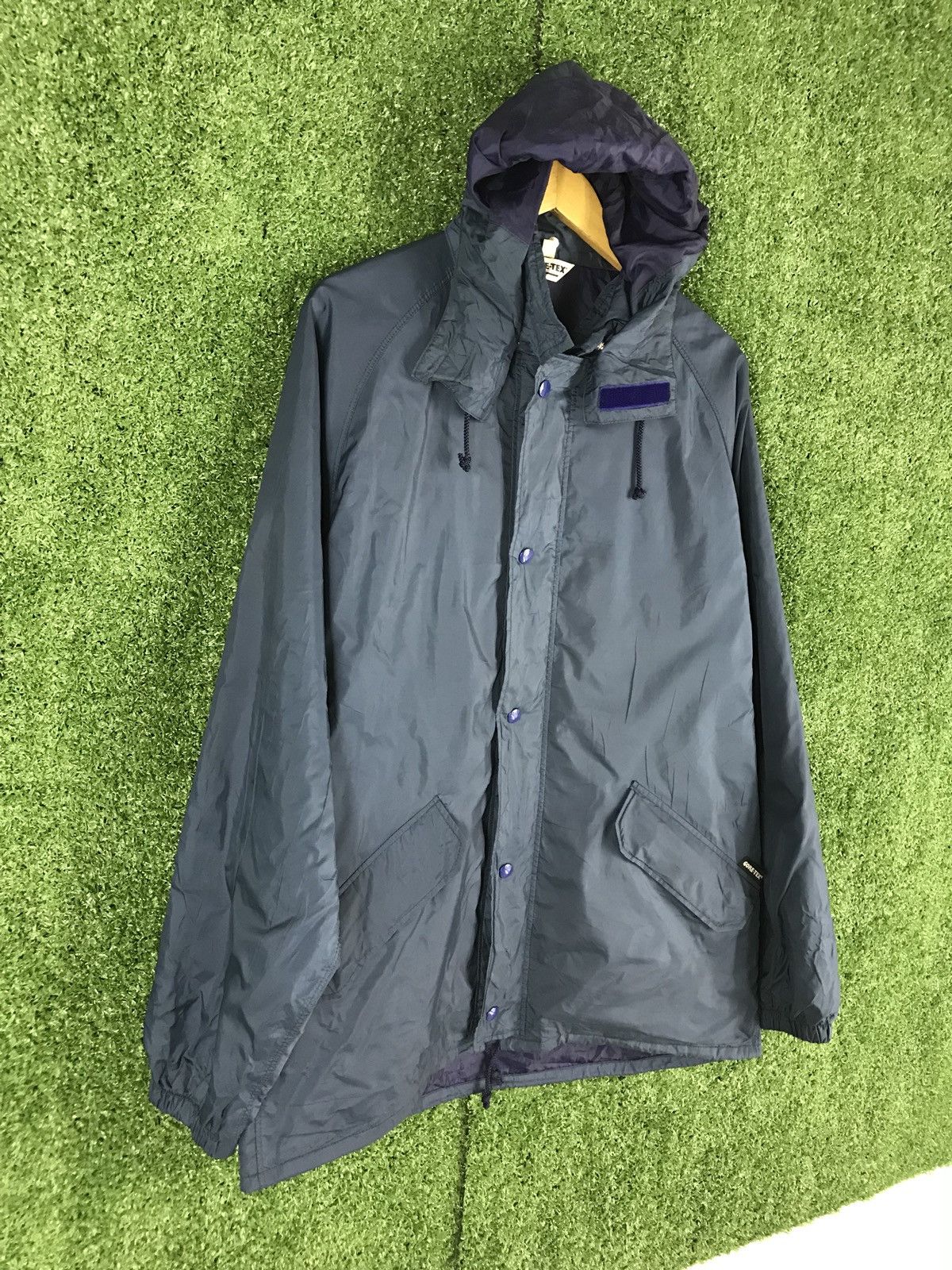 Goretex × Japanese Brand × Vintage 🔥💢 Vintage Goretex Hooded Light Jacket Size US L / EU 52-54 / 3 - 3 Thumbnail
