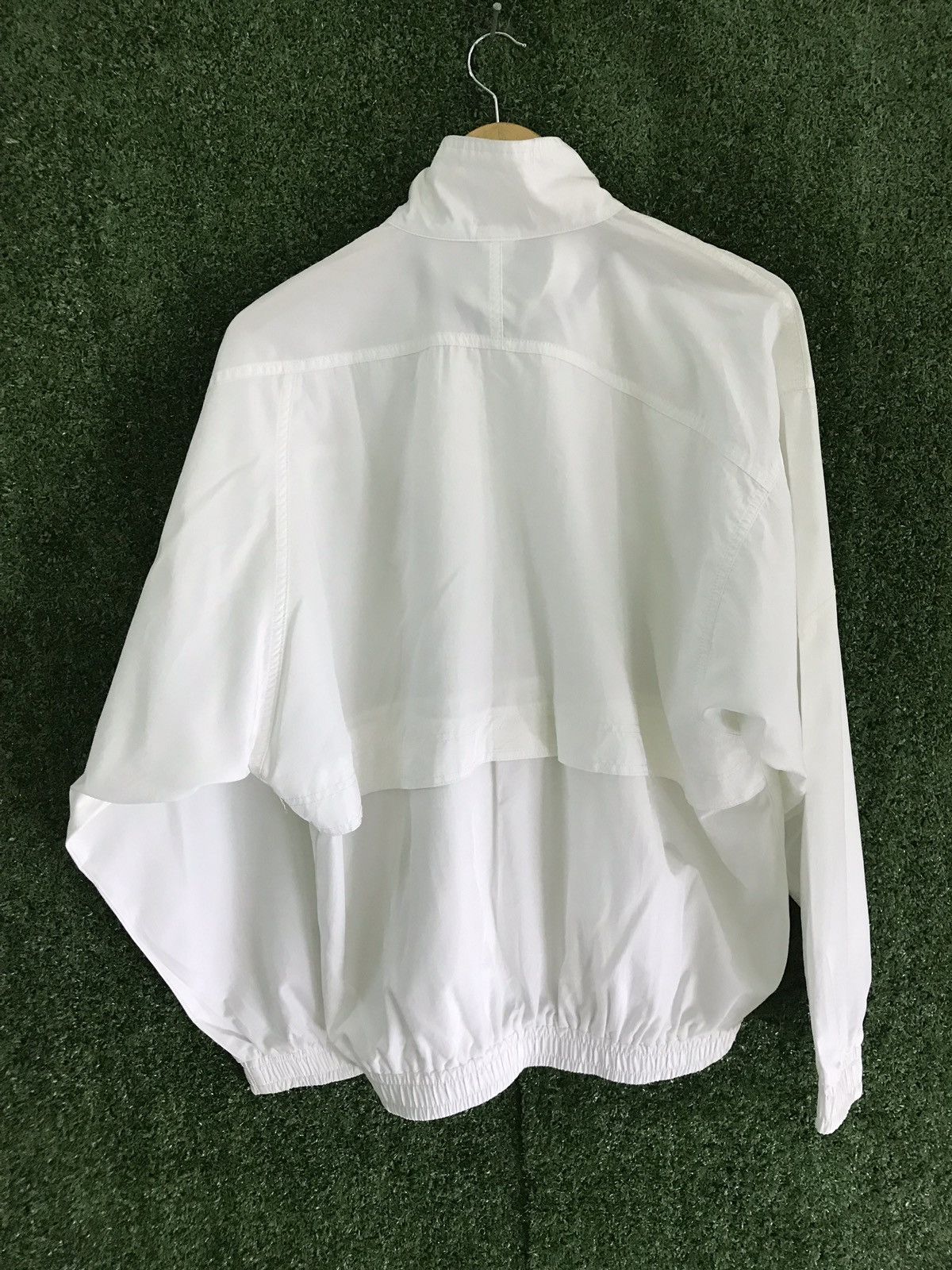 Nike × Vintage Vintage 90s Nike white Jacket Size US L / EU 52-54 / 3 - 7 Thumbnail