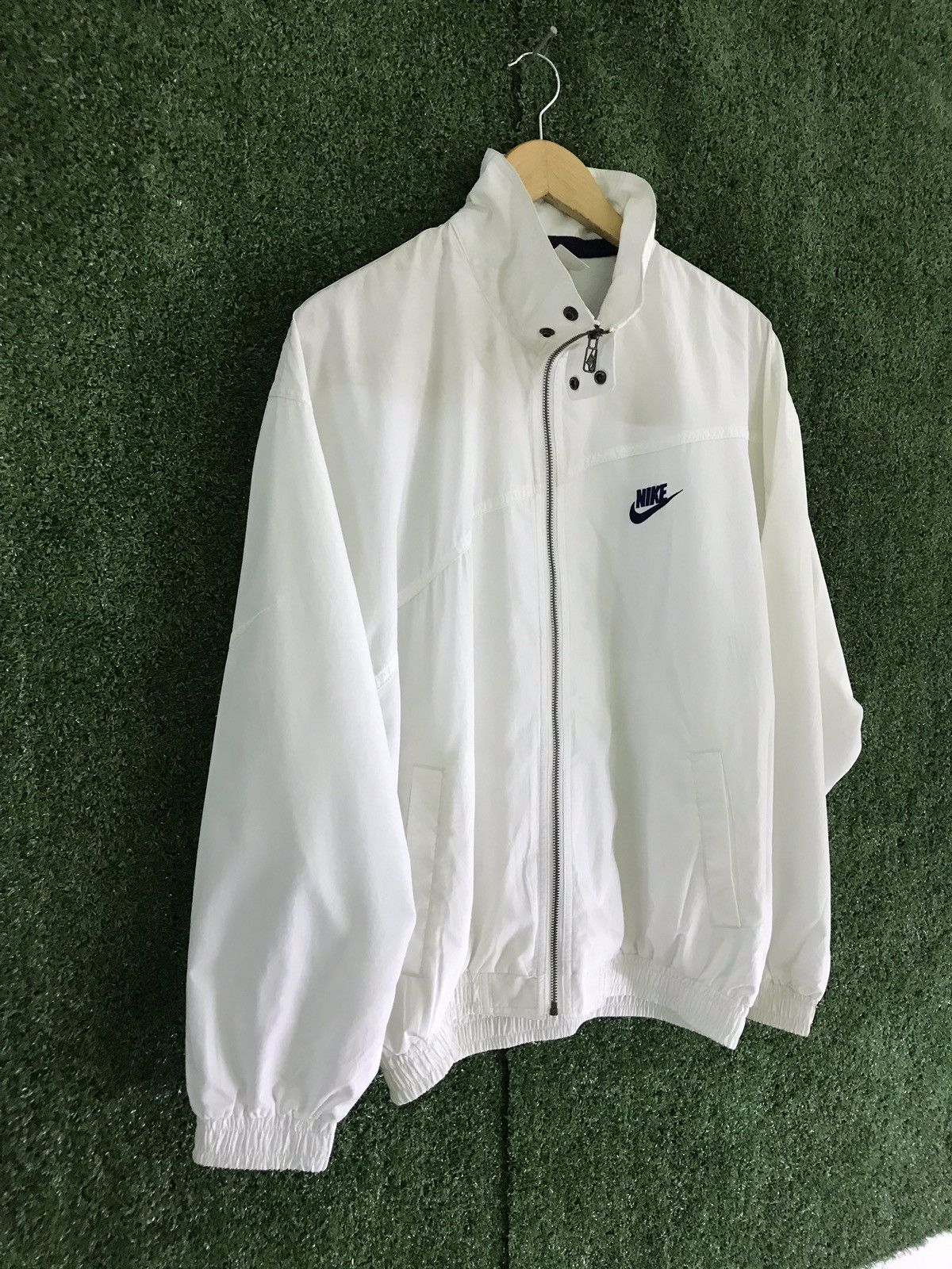 Nike × Vintage Vintage 90s Nike white Jacket Size US L / EU 52-54 / 3 - 3 Thumbnail
