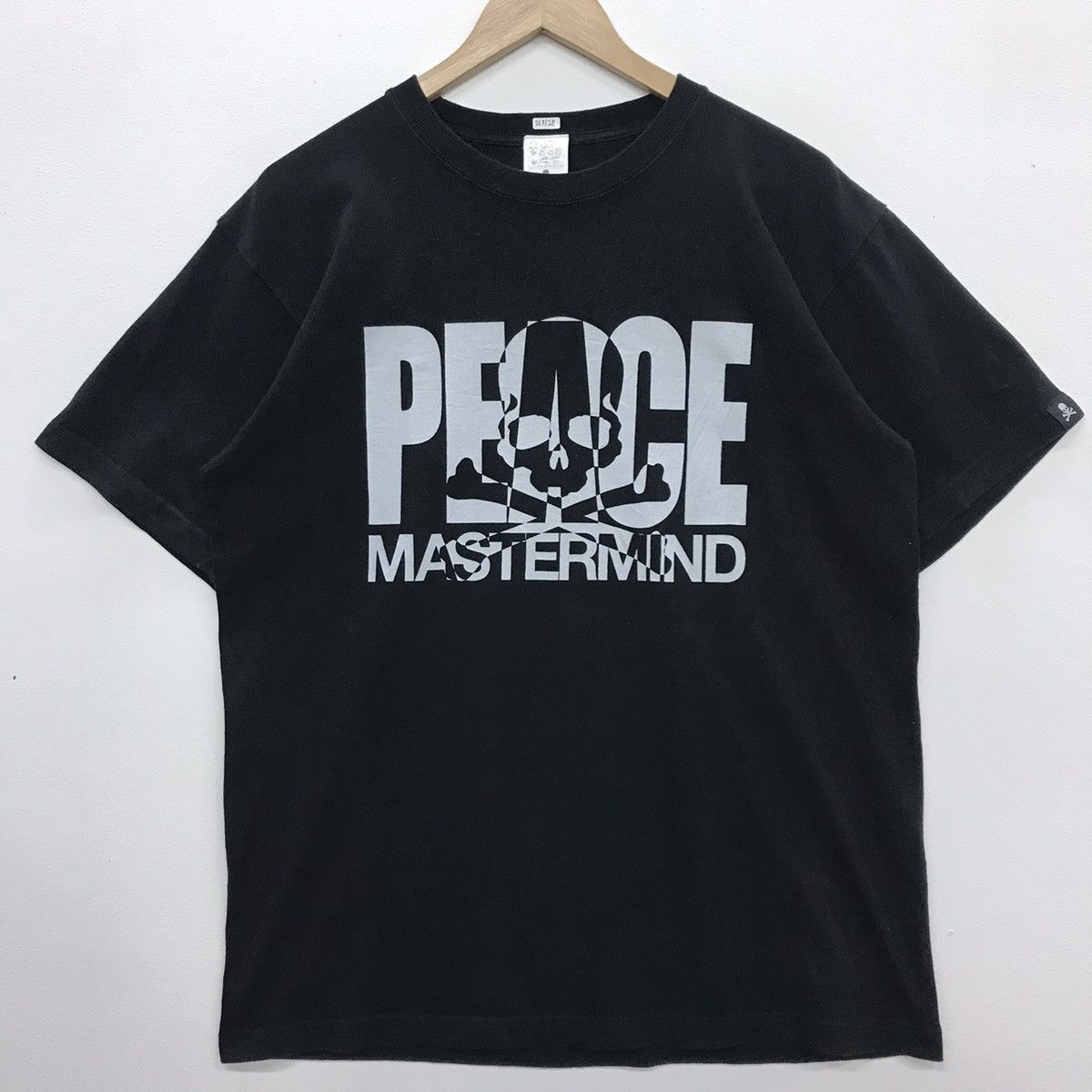 Japanese Brand × Mastermind Japan Rare!! Peace Mastermind Spell Out Skull tee Size US L / EU 52-54 / 3 - 2 Thumbnail