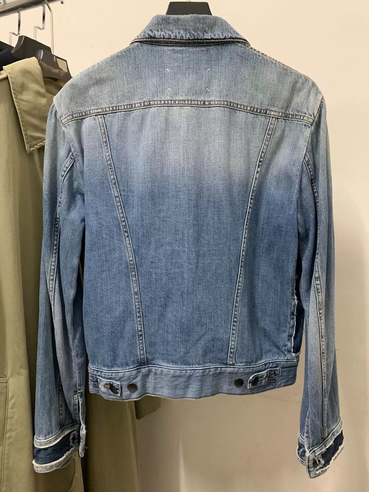 Maison Margiela SS18 SHORT EDITION DESTROYS DENIM JACKET JACKET Size US S / EU 44-46 / 1 - 2 Thumbnail