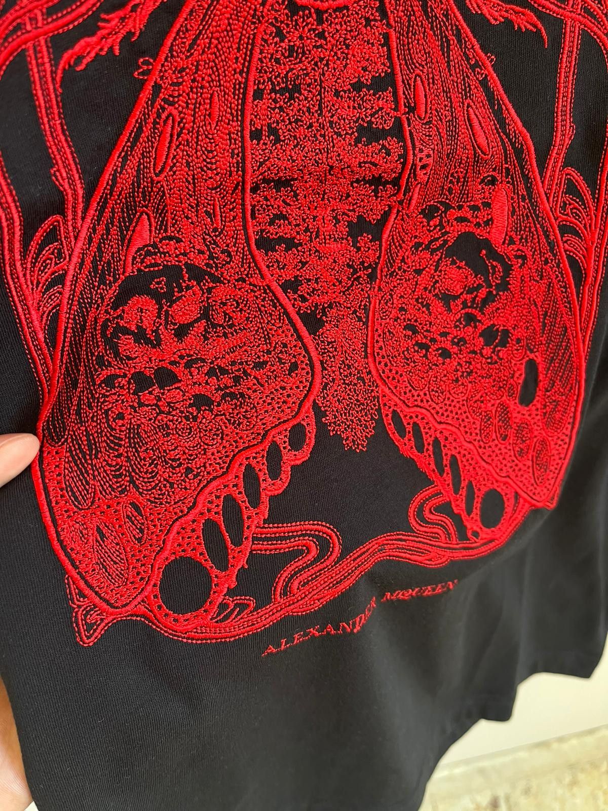 Alexander McQueen T-Shirt in Black Color Size US S / EU 44-46 / 1 - 8 Thumbnail