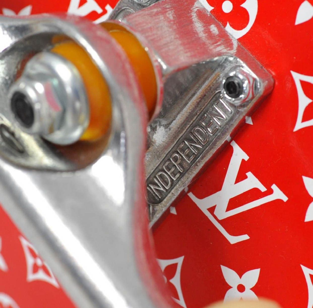Louis Vuitton × Supreme Boite Skateboard Trunk Size ONE SIZE - 8 Thumbnail