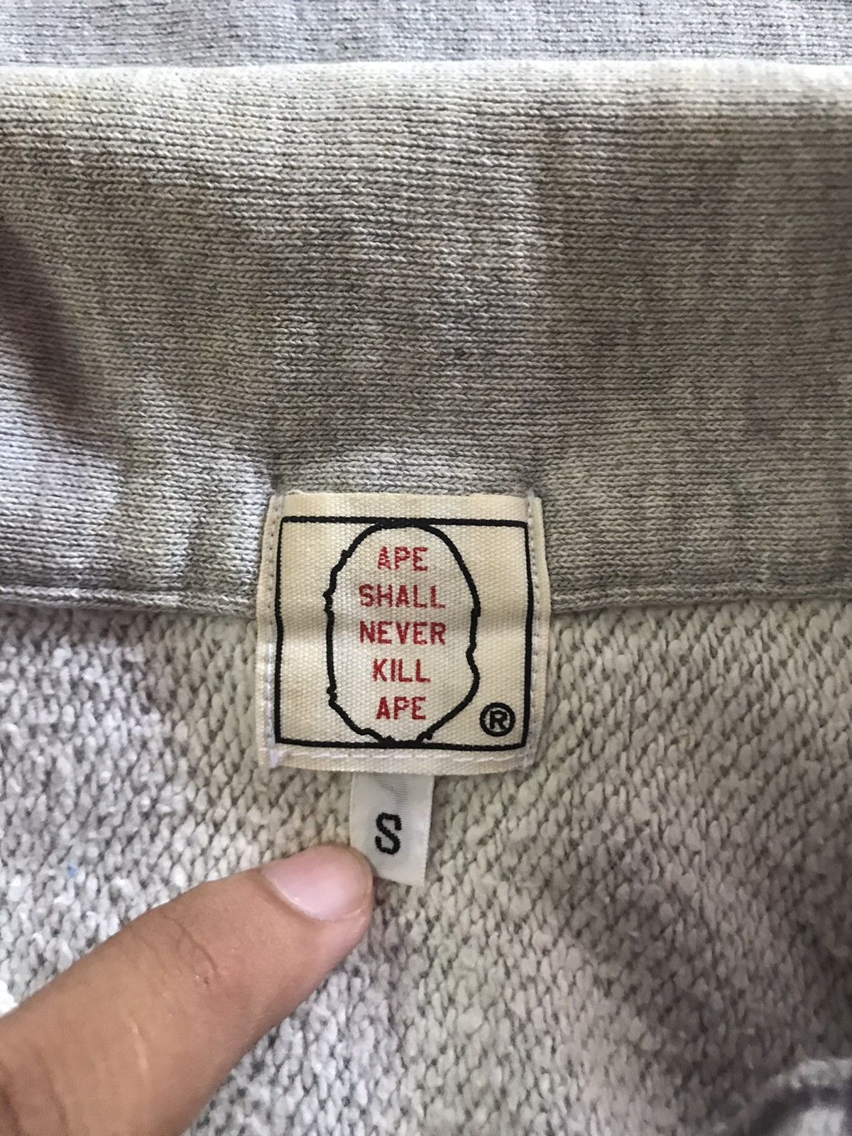 Bape Bape Button Collar Sweatshirt Size US S / EU 44-46 / 1 - 3 Thumbnail