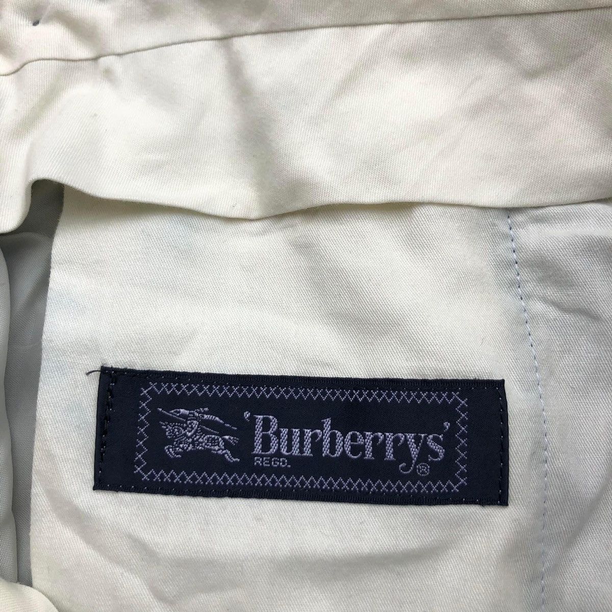Burberry 🔥Accept Binding Offer🔥 Burberry Pants Size US 33 - 7 Thumbnail