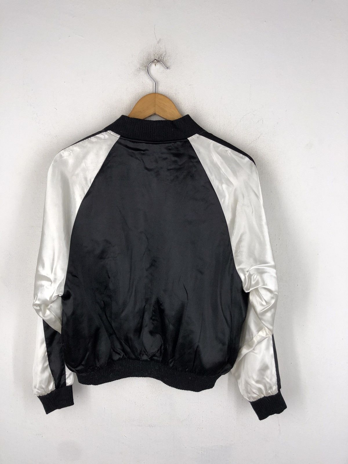 Japanese Brand BOMBER FLOWER HUDSON HONEY JACKET NICE DESIGN FOR LADIES Size ONE SIZE - 2 Thumbnail