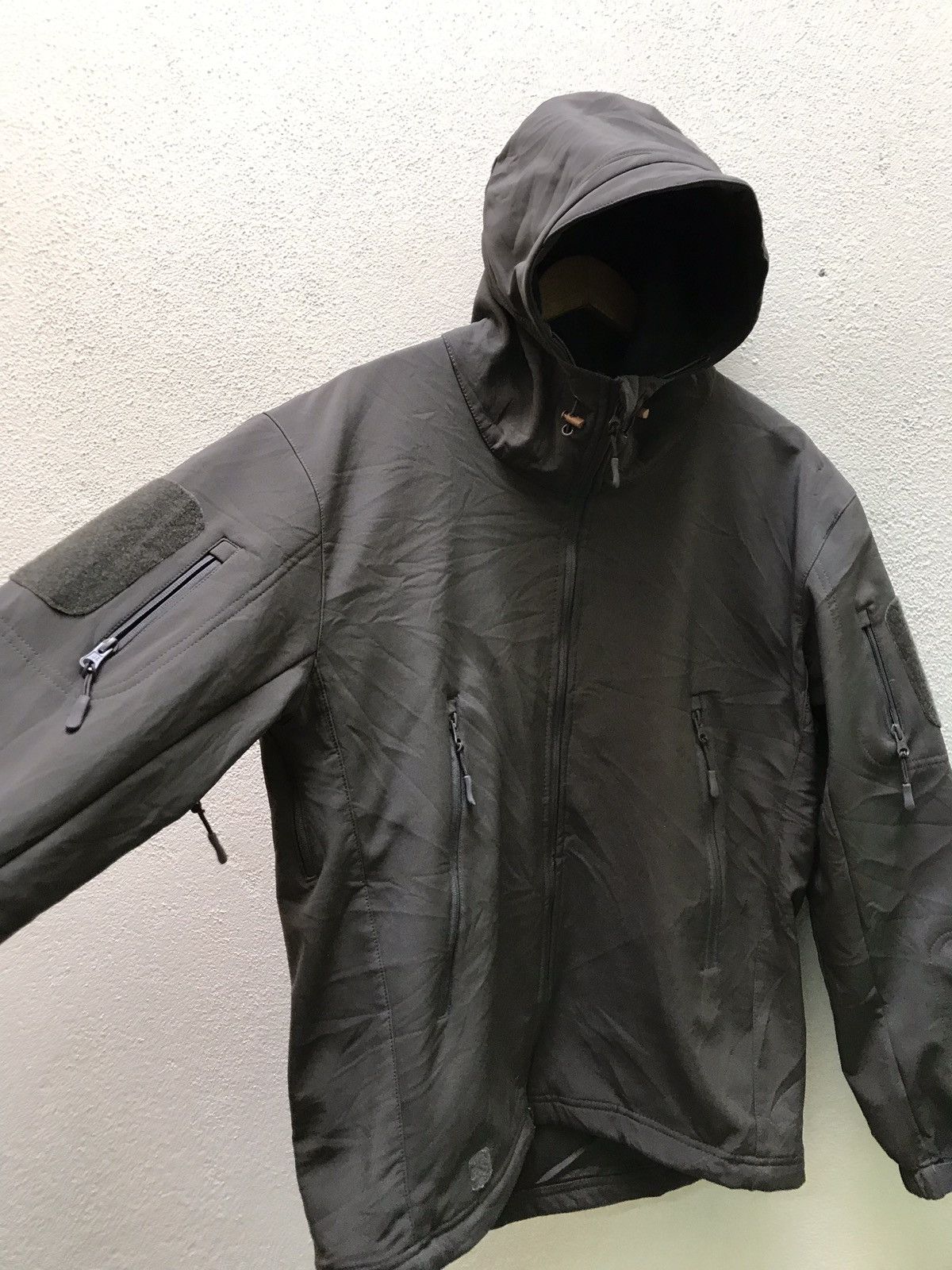 Japanese Brand Outdoor tactical series tactical utility pocket zipper Size US L / EU 52-54 / 3 - 4 Thumbnail