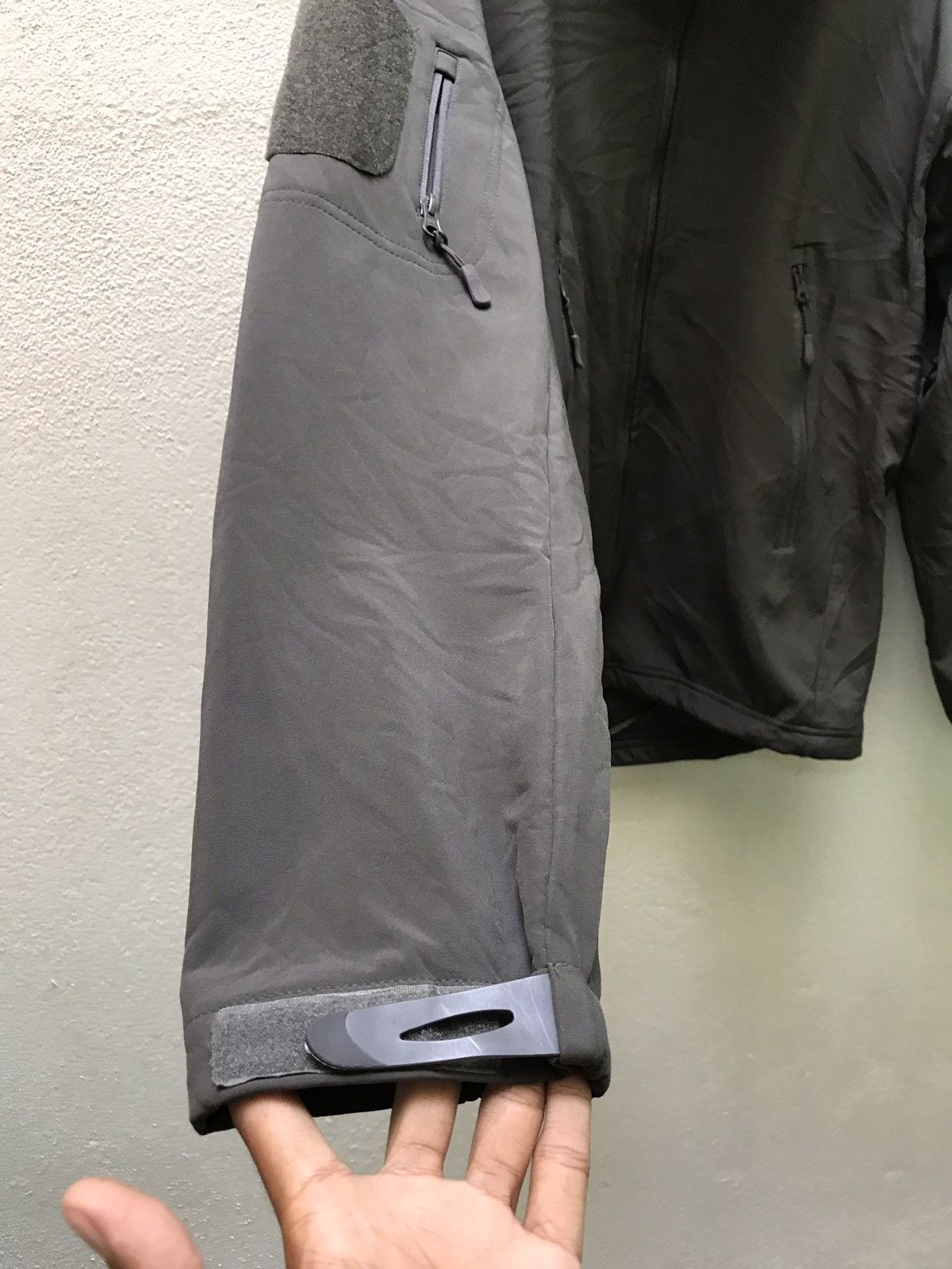 Japanese Brand Outdoor tactical series tactical utility pocket zipper Size US L / EU 52-54 / 3 - 8 Thumbnail