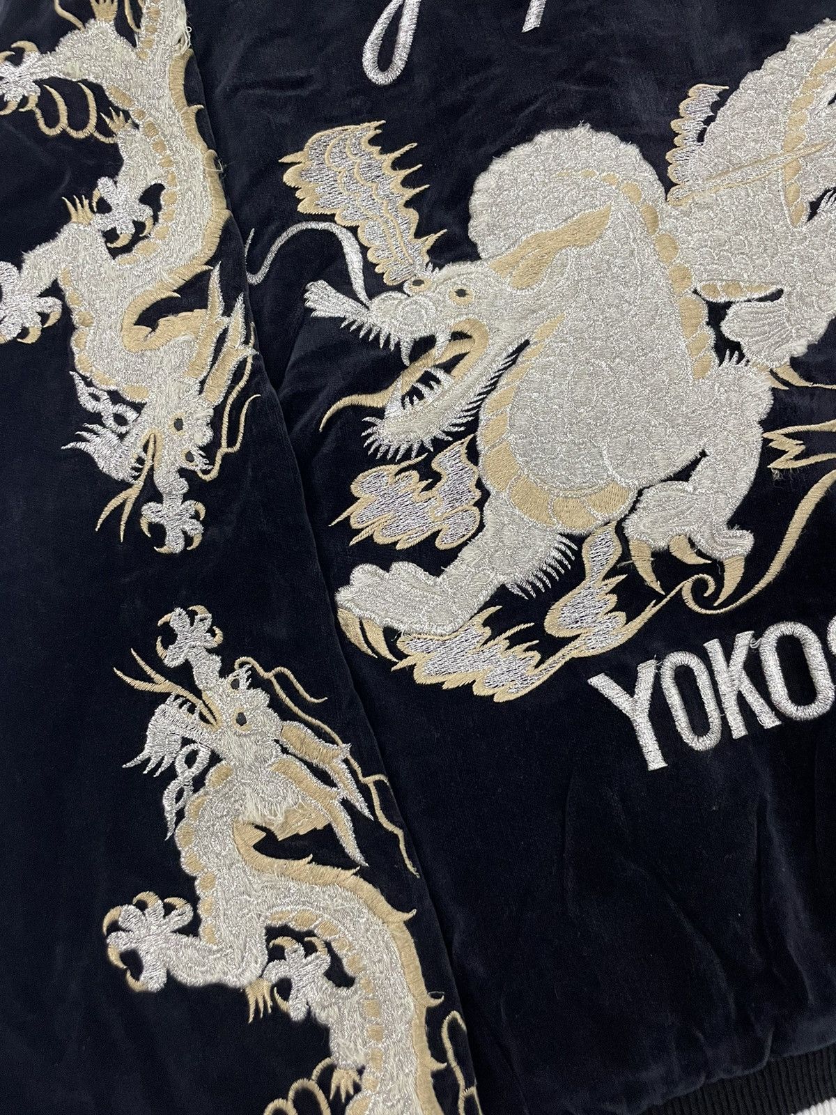 Japanese Brand Vintage Sukajan Dragon Velvet Bomber Jacket Size US S / EU 44-46 / 1 - 4 Thumbnail