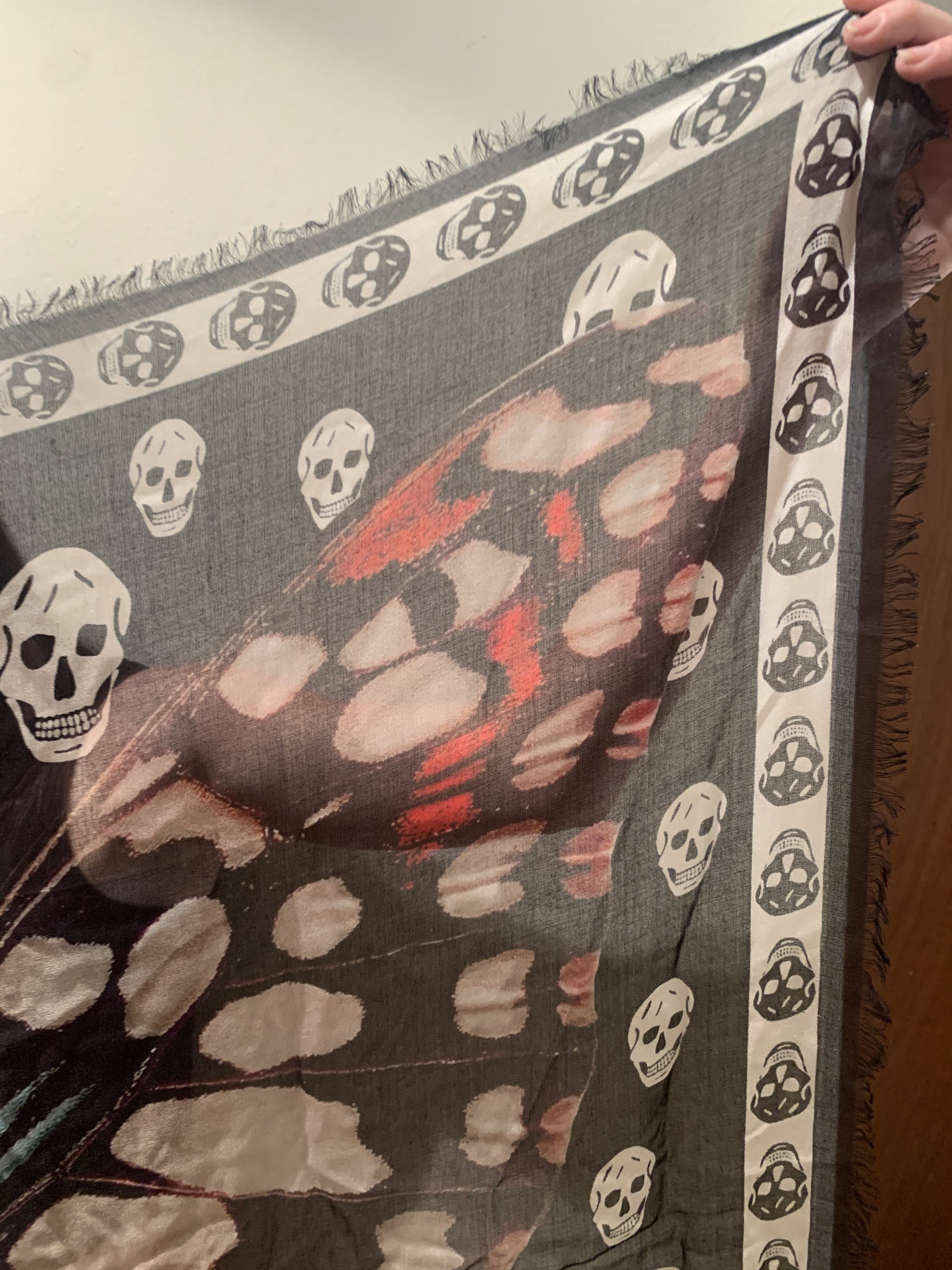 Alexander McQueen × Designer *RARE* New Alexander McQueen Butterfly Scarf Size ONE SIZE - 2 Thumbnail