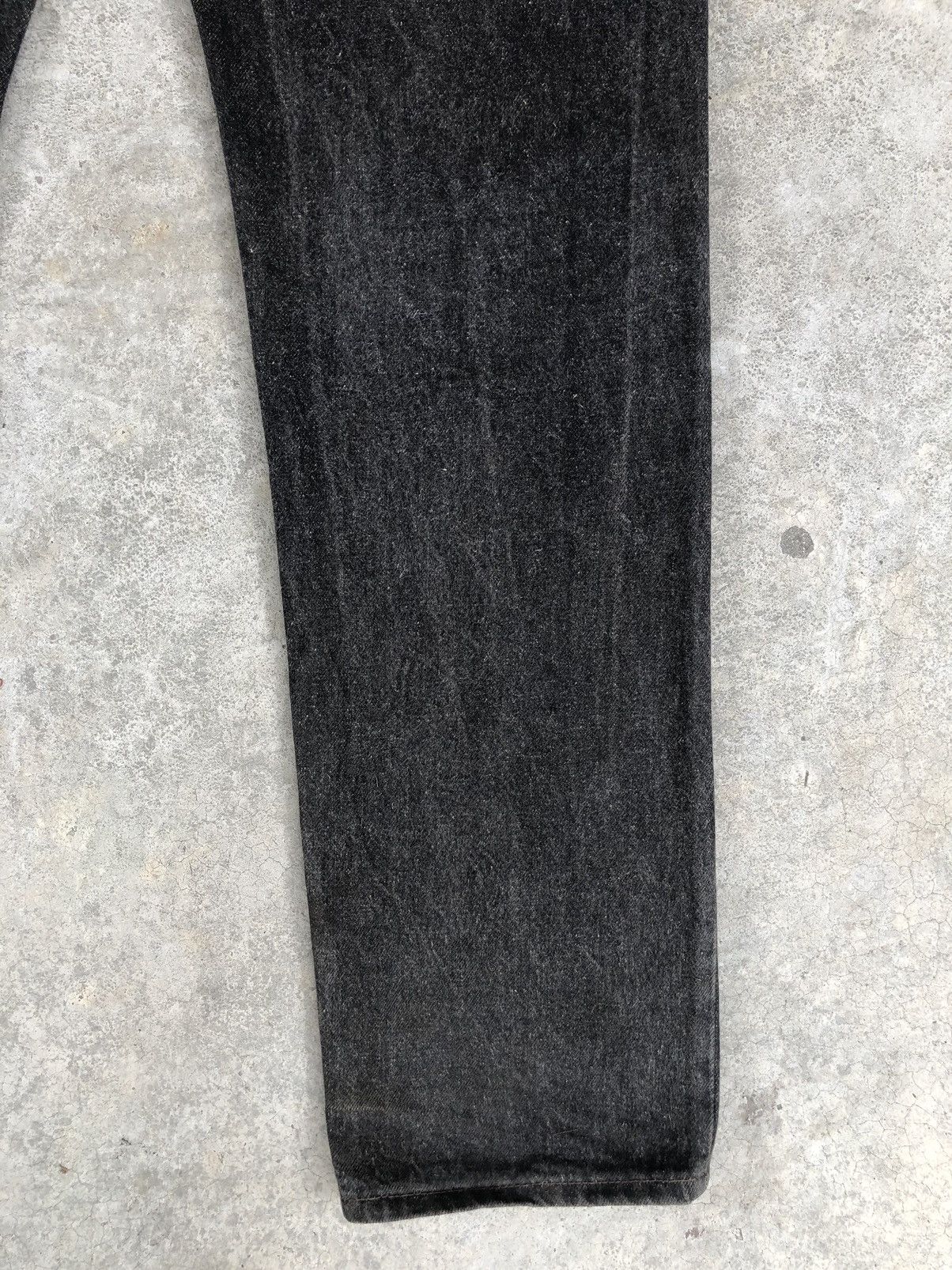 Levi's Vintage 90s Levi’s Jeans Distressed jeans Size US 31 - 12 Thumbnail