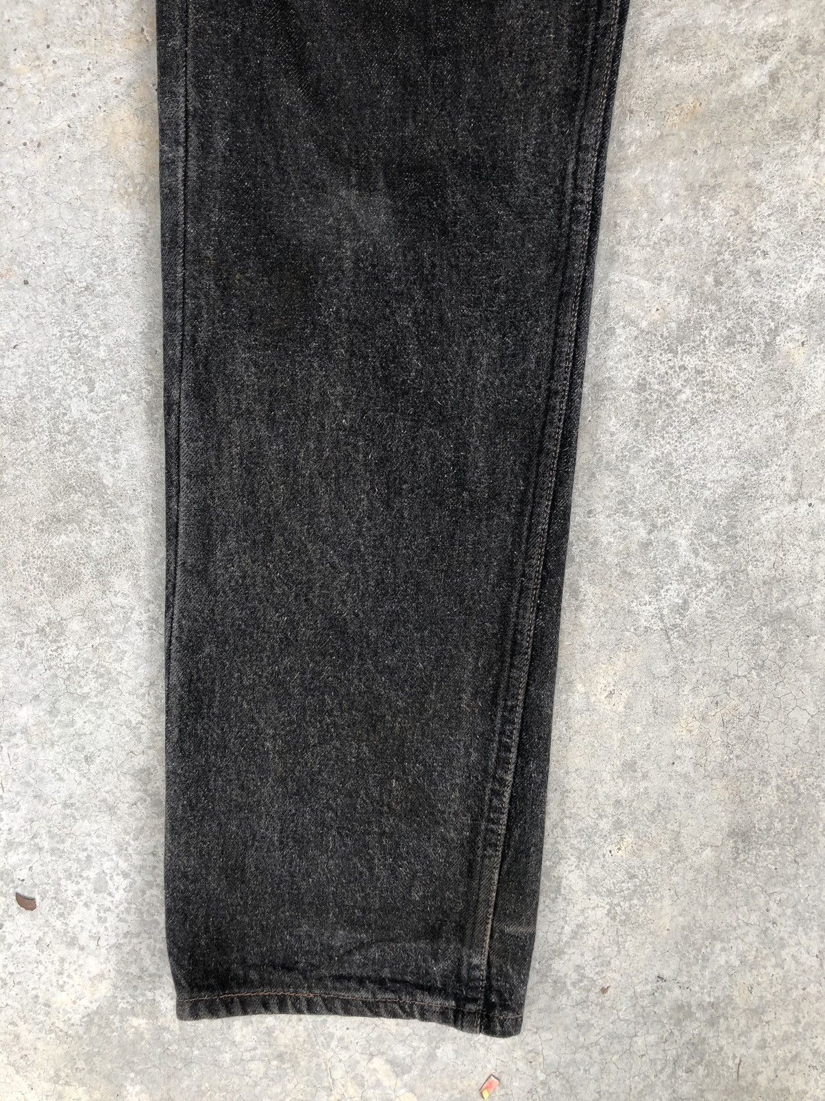 Levi's Vintage 90s Levi’s Jeans Distressed jeans Size US 31 - 6 Thumbnail