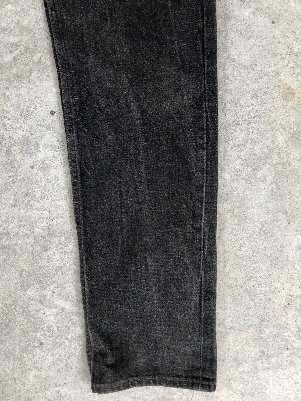 Levi's Vintage 90s Levi’s Jeans Distressed jeans Size US 31 - 7 Thumbnail