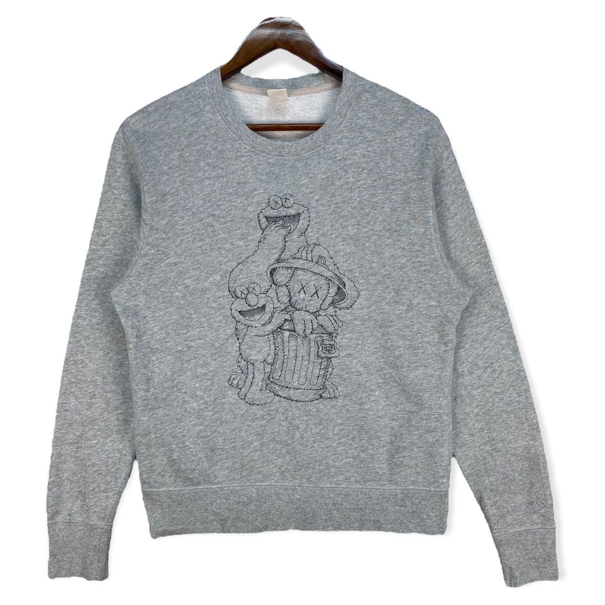 Kaws Kaws X Sesame Street Sweatshirt Size US S / EU 44-46 / 1 - 1 Thumbnail