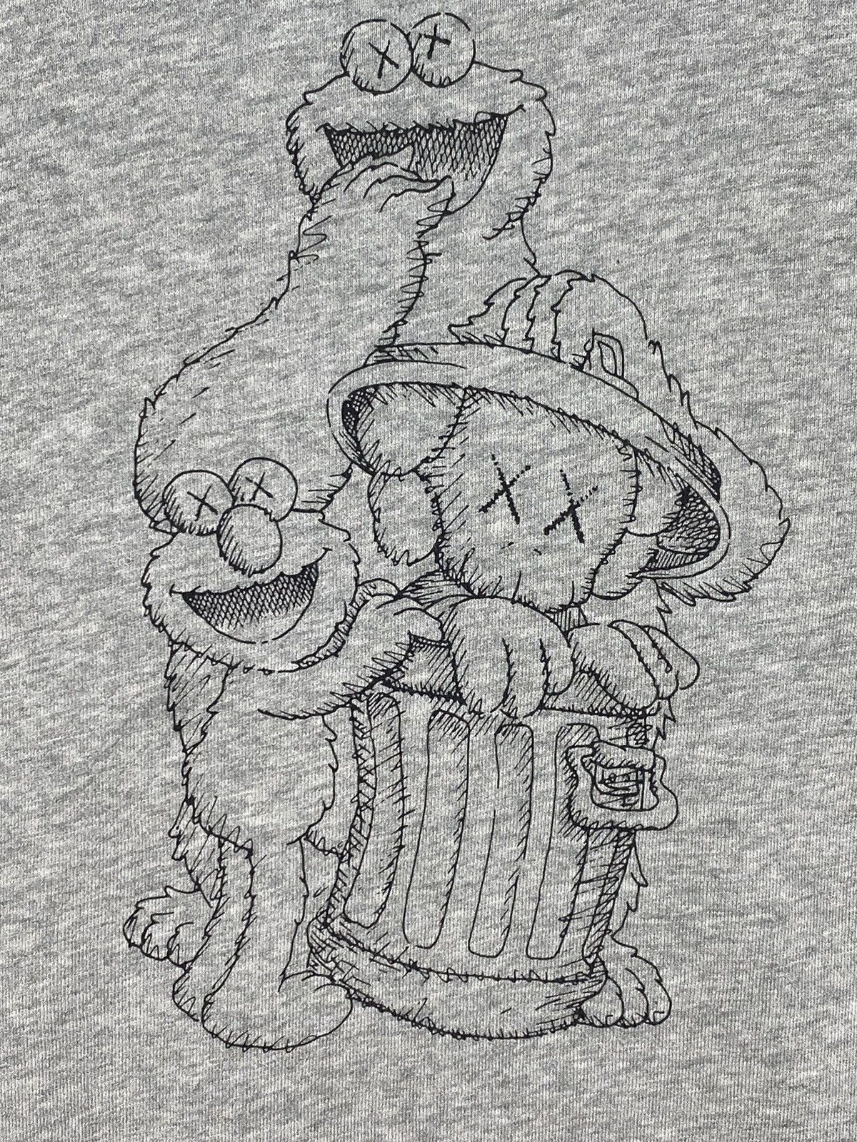 Kaws Kaws X Sesame Street Sweatshirt Size US S / EU 44-46 / 1 - 5 Thumbnail