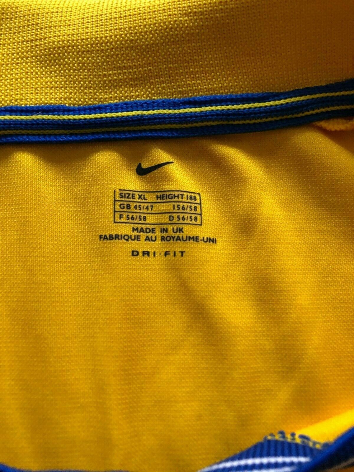 Nike Leeds United football shirt 2000 Jersey Tee Y2K Sport Hype Size US XL / EU 56 / 4 - 5 Thumbnail