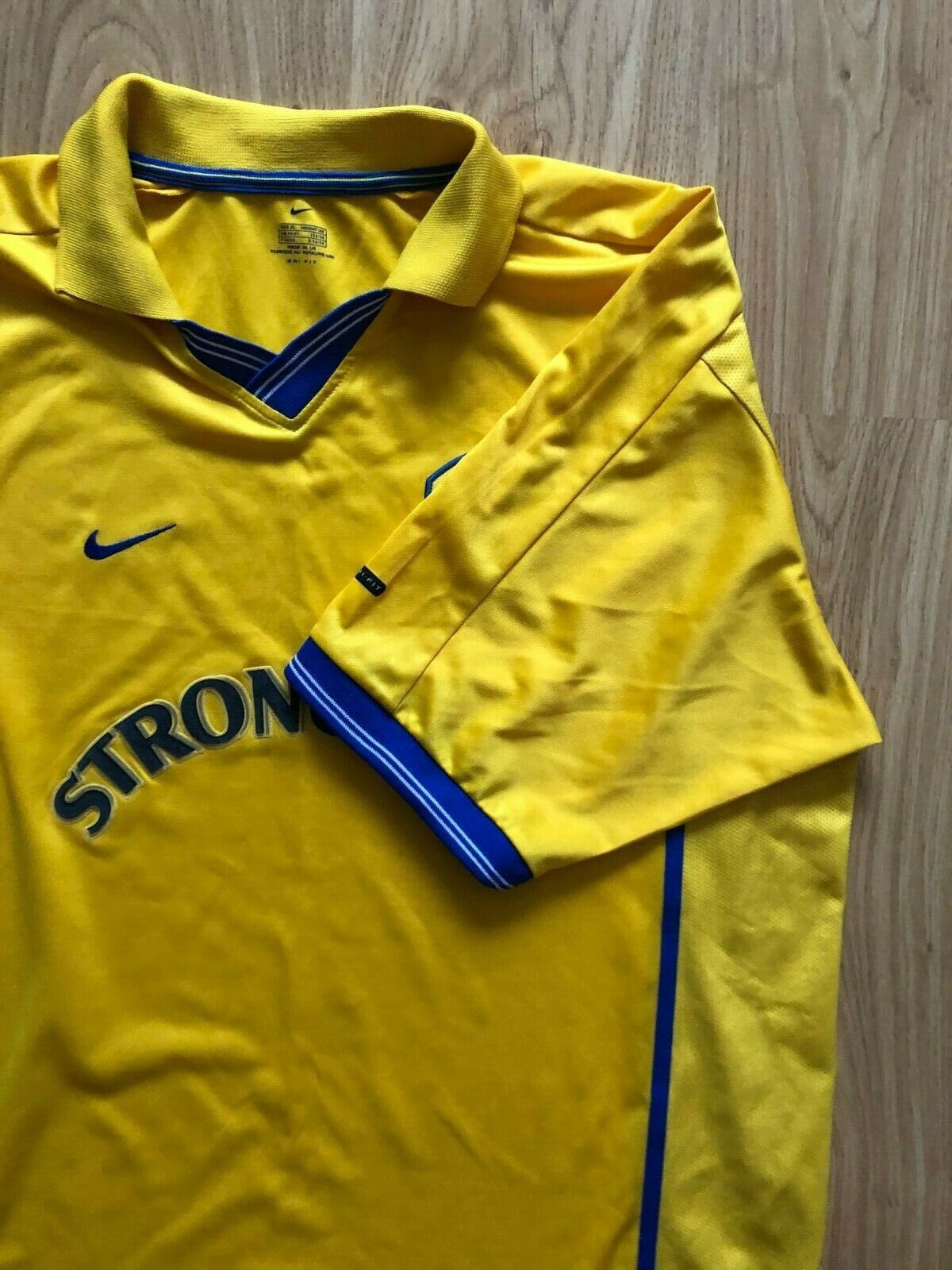 Nike Leeds United football shirt 2000 Jersey Tee Y2K Sport Hype Size US XL / EU 56 / 4 - 4 Thumbnail