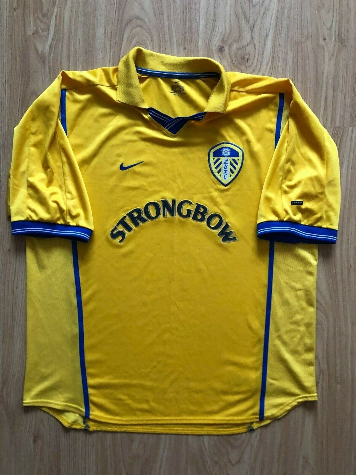Nike Leeds United football shirt 2000 Jersey Tee Y2K Sport Hype Size US XL / EU 56 / 4 - 1 Thumbnail