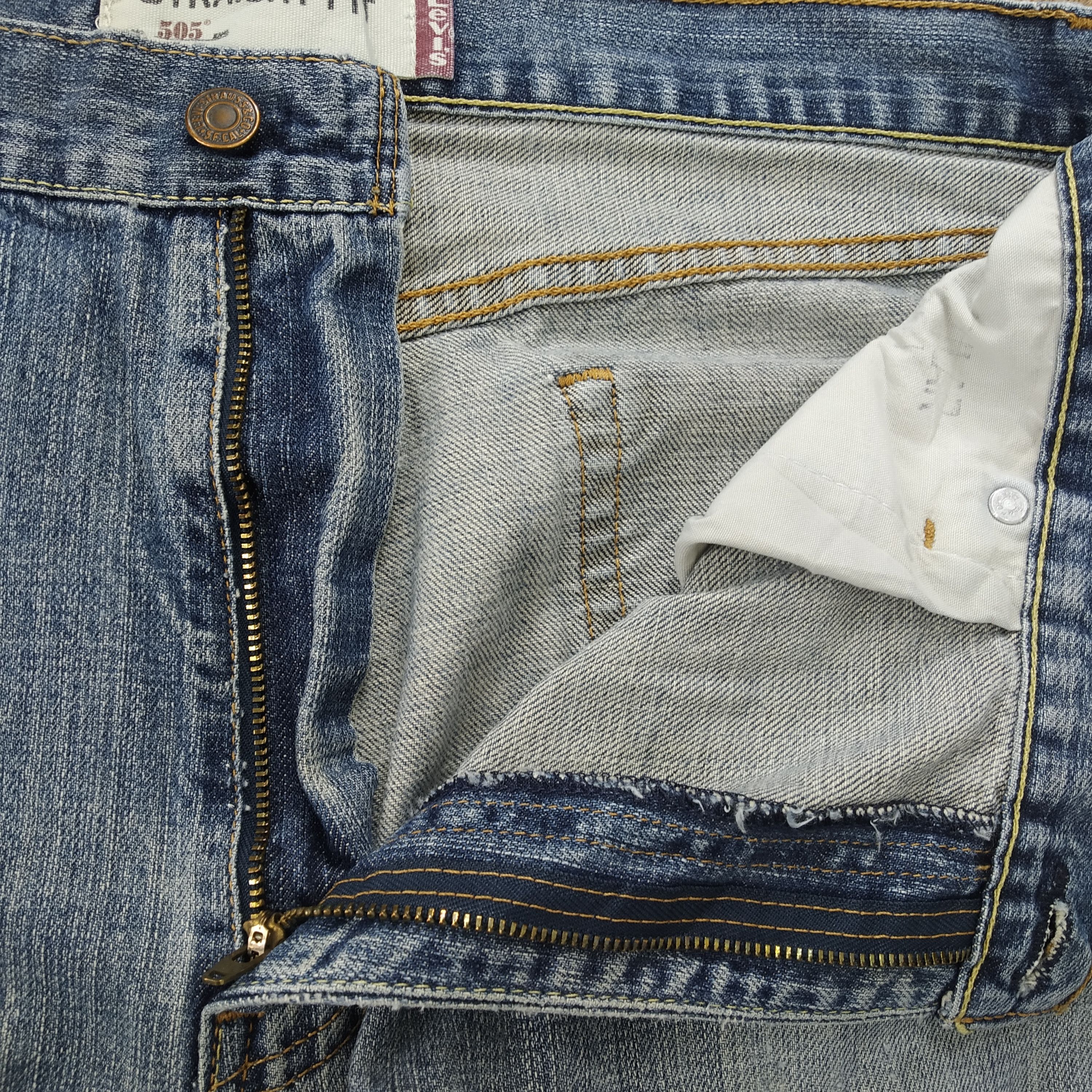 Levi's Vintage Levi's 505 Faded Blue Denim Jeans Reconstruct Style Size US 37 - 11 Thumbnail