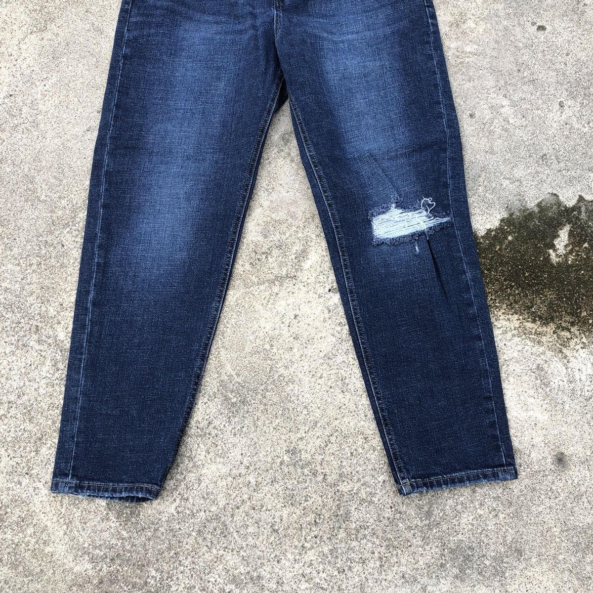 Gap 🔥Rare🔥Vintage GAP Denim Mom Jean Rips Distress Denim Size US 28 / EU 44 - 3 Thumbnail