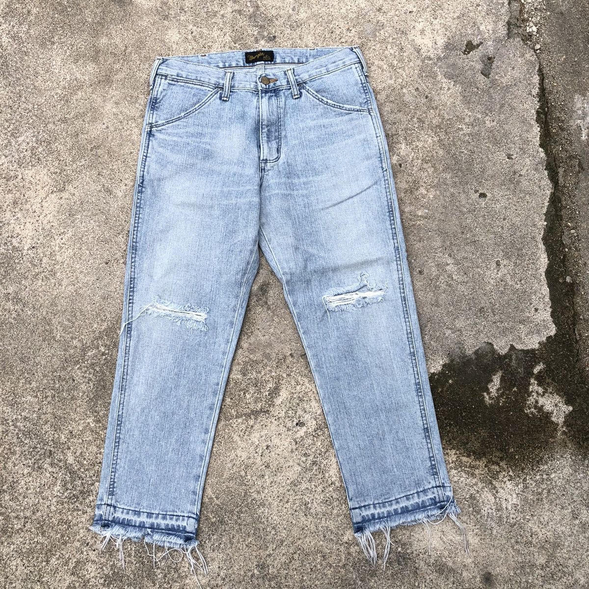 Japanese Brand × Wrangler 🔥Rare🔥Wrangler X Azul By Moussy Cropped Rips Distress Jeans Size US 30 / EU 46 - 1 Thumbnail