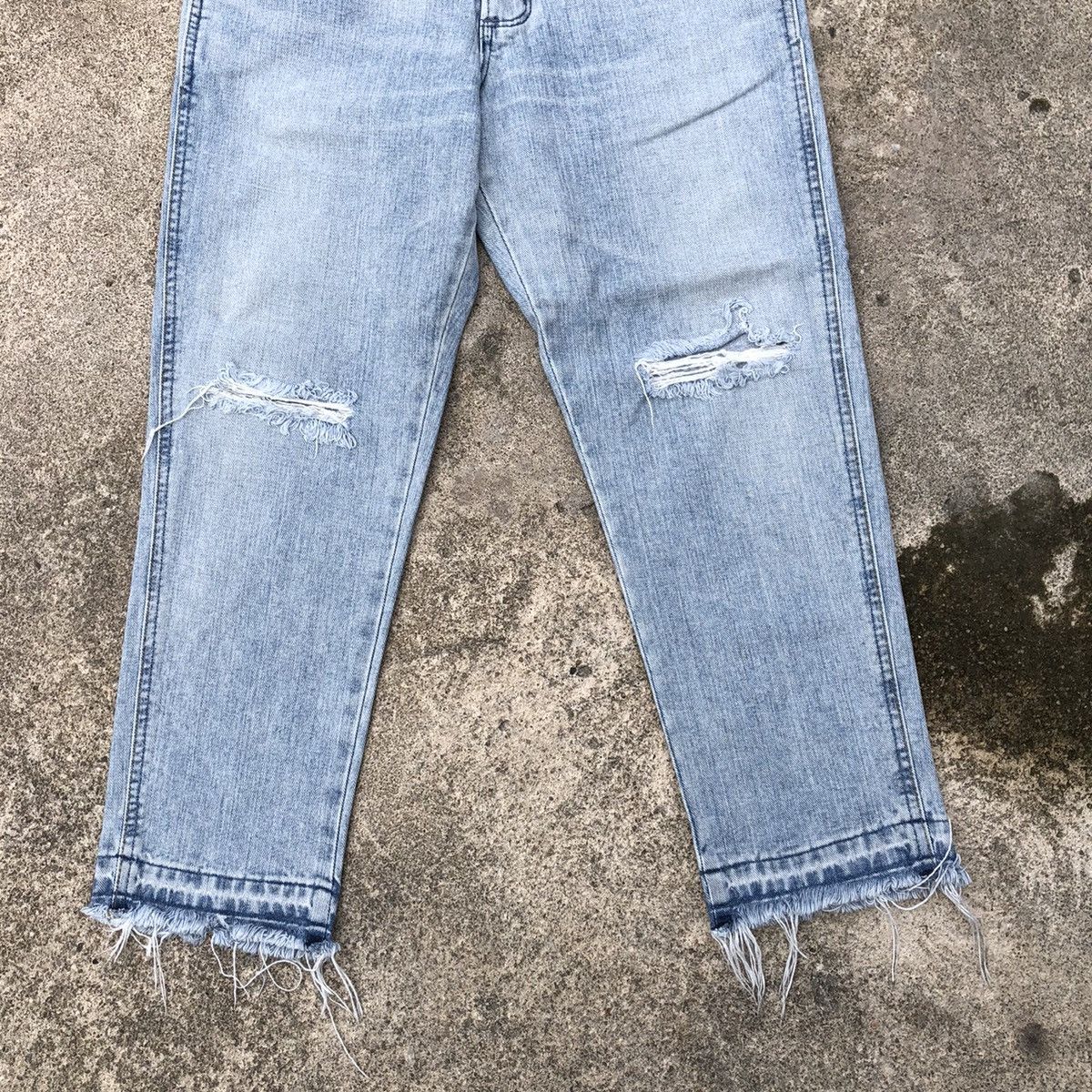 Japanese Brand × Wrangler 🔥Rare🔥Wrangler X Azul By Moussy Cropped Rips Distress Jeans Size US 30 / EU 46 - 3 Thumbnail
