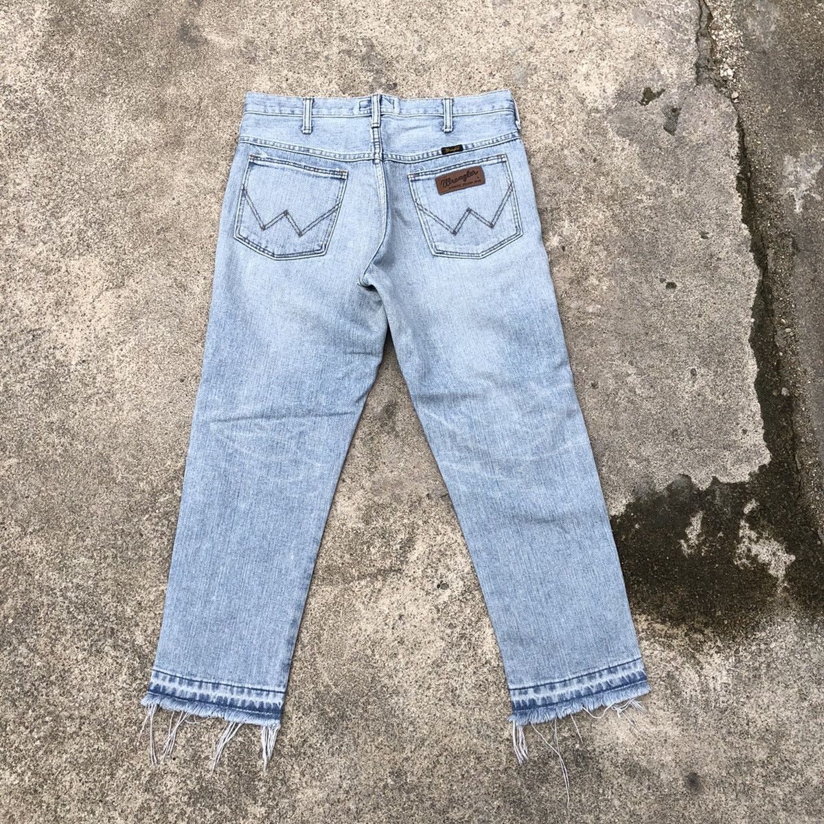 Japanese Brand × Wrangler 🔥Rare🔥Wrangler X Azul By Moussy Cropped Rips Distress Jeans Size US 30 / EU 46 - 4 Thumbnail