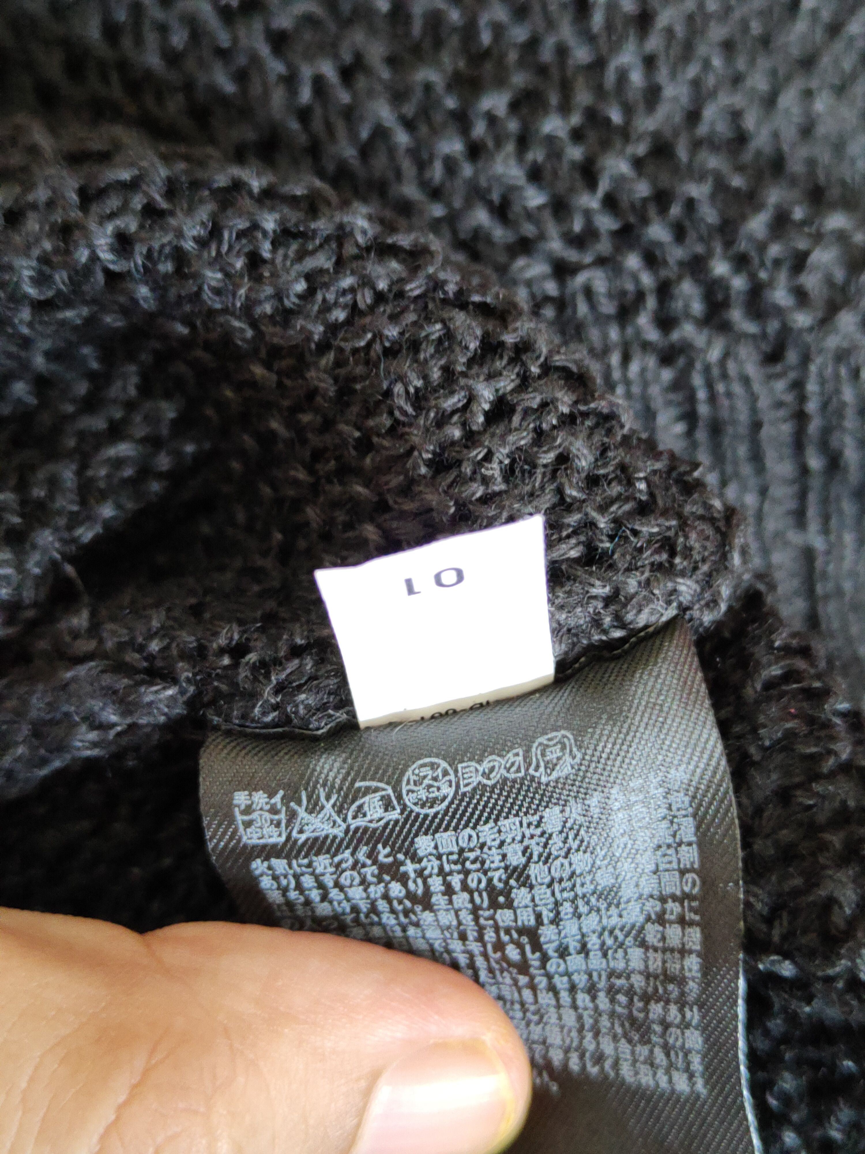 Japanese Brand × Uniqlo Uniqlo Black sweatshirt Knitwear #4379 Size US L / EU 52-54 / 3 - 8 Thumbnail