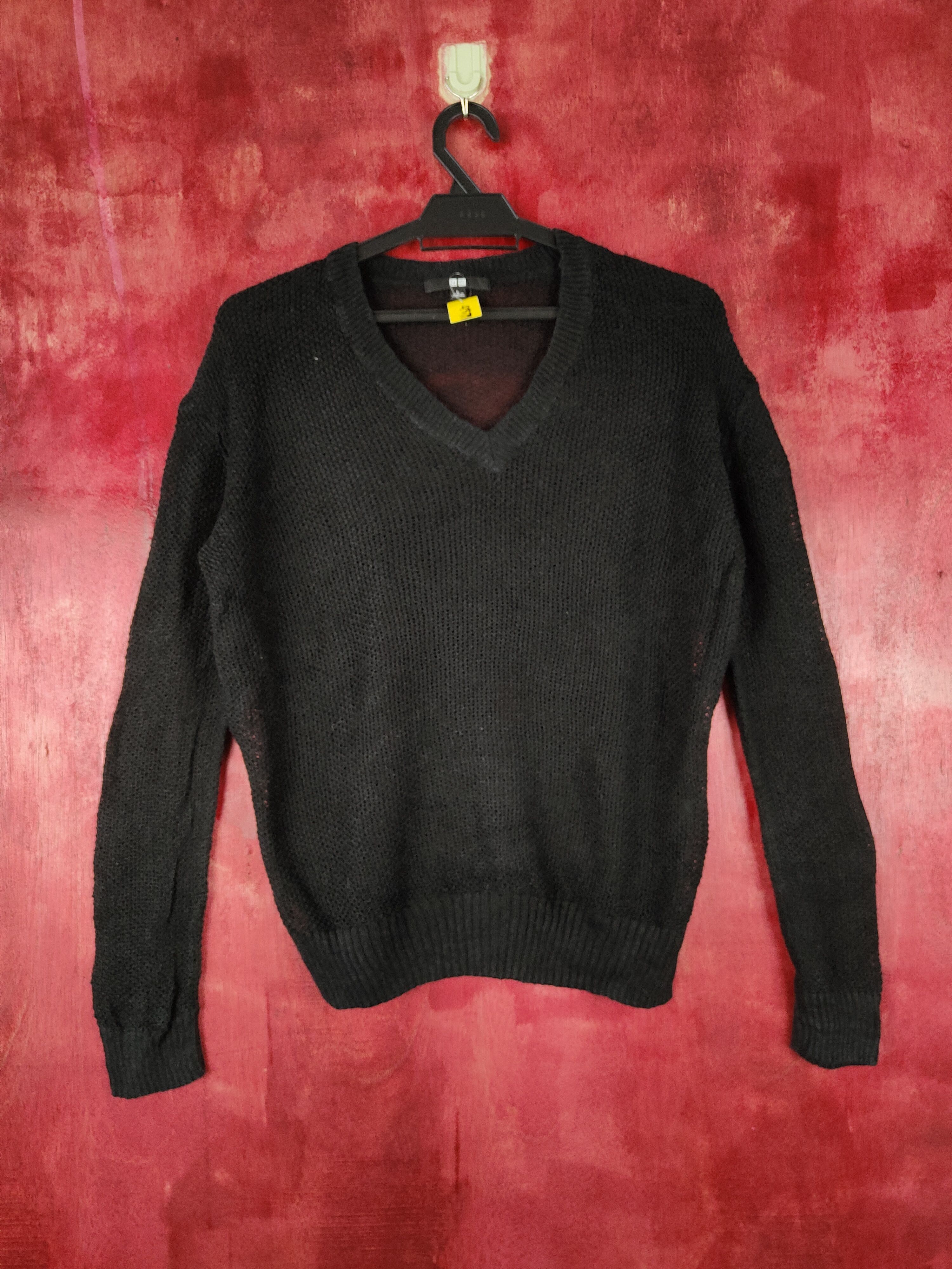 Japanese Brand × Uniqlo Uniqlo Black sweatshirt Knitwear #4379 Size US L / EU 52-54 / 3 - 1 Thumbnail