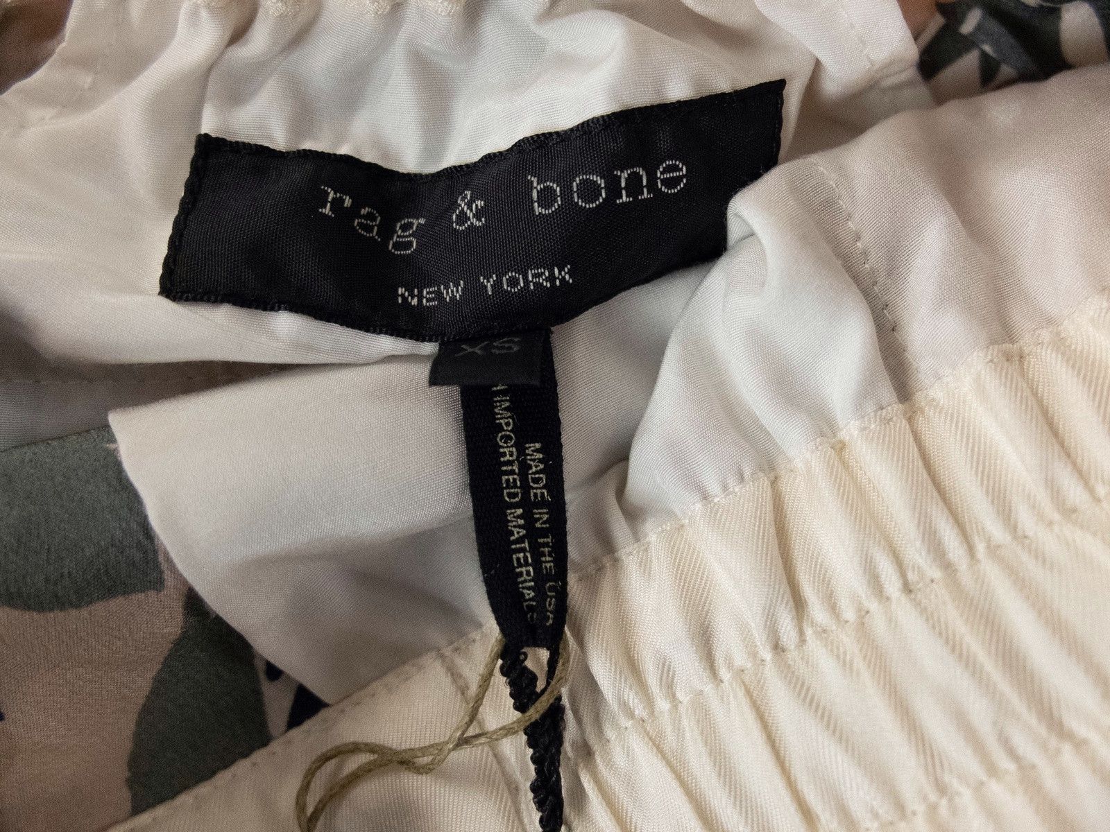 Rag & Bone RAG & BONE Yuri silk floral bermuda boxing shorts XS / 2 US Size 26" / US 2 / IT 38 - 5 Thumbnail