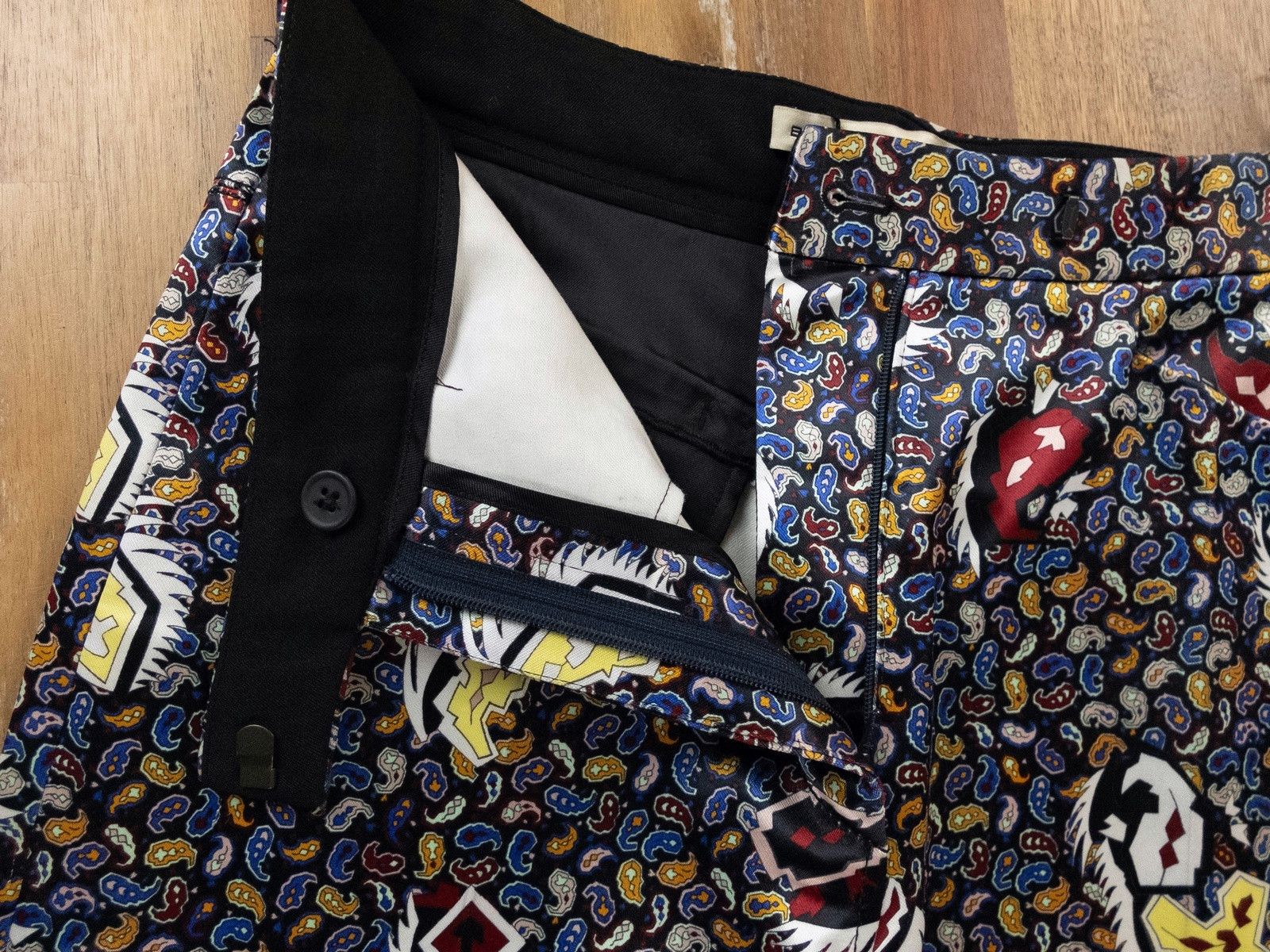Balenciaga BALENCIAGA black pants paisley print trousers 36 FR / 4 US Size 26" / US 2 / IT 38 - 4 Thumbnail