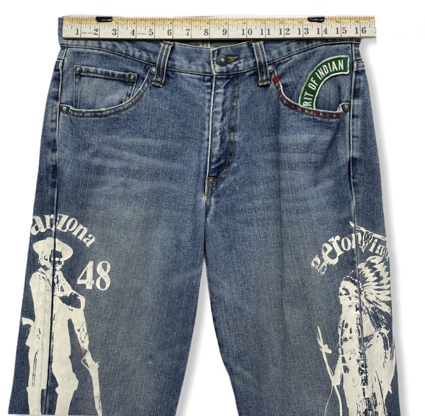 Native Vintage GERONIMO Apache Tribe History in a Pair of Jeans Size US 31 - 16 Thumbnail
